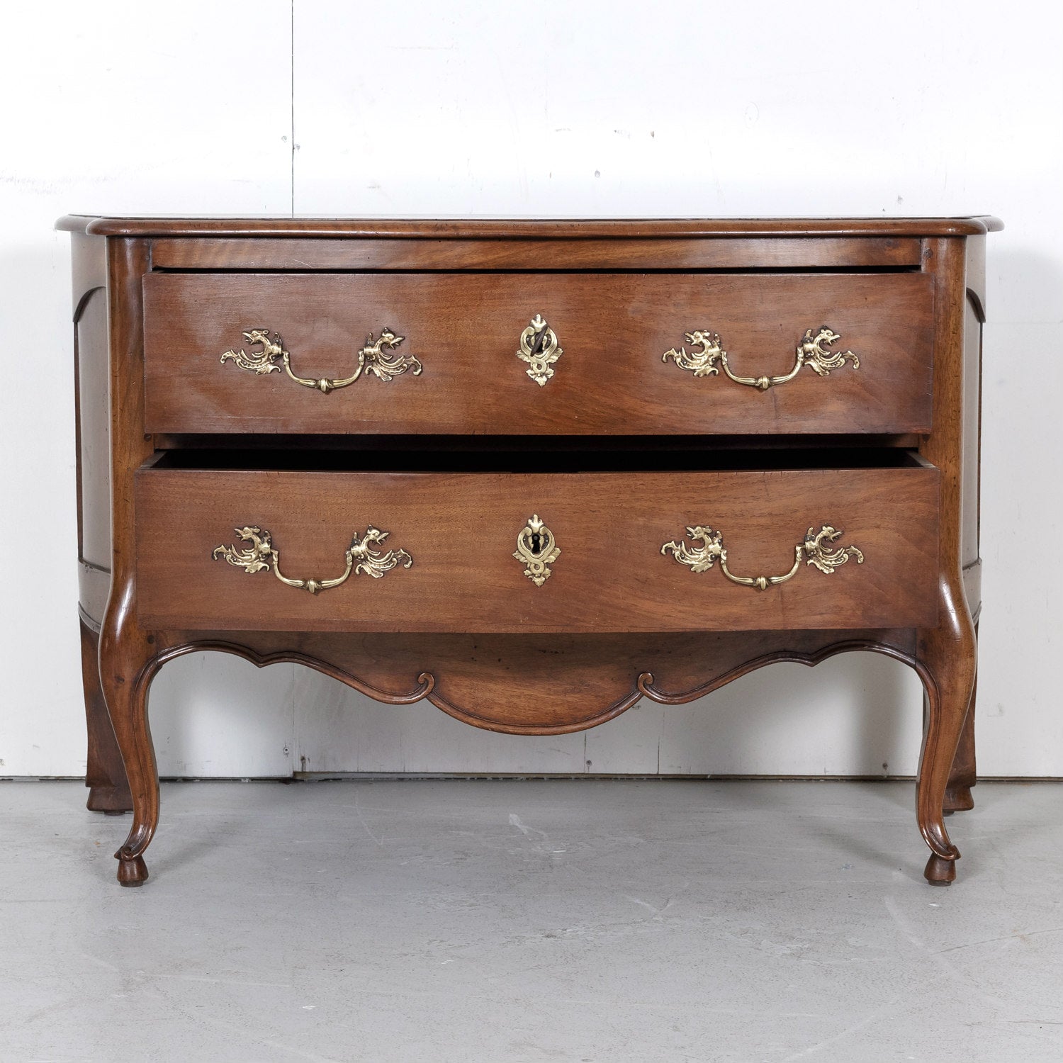 Early 19th Century French Louis XV Style Walnut Commode Sauteuse