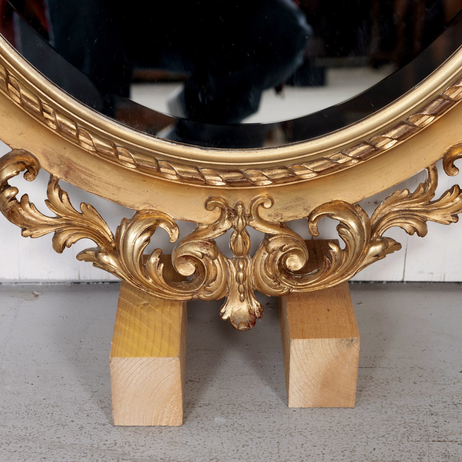 19th Century Carved French Louis XVI Style Oval Shaped Giltwood Mirror with Beveled Glass
