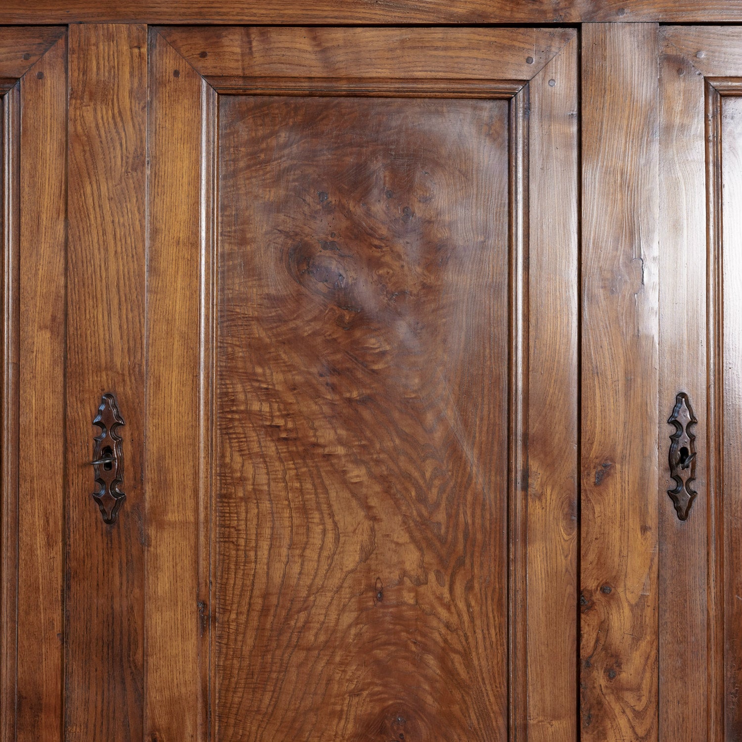 Large 19th Century French Louis Philippe Period Chestnut and Burled Chestnut Buffet Deux Corps