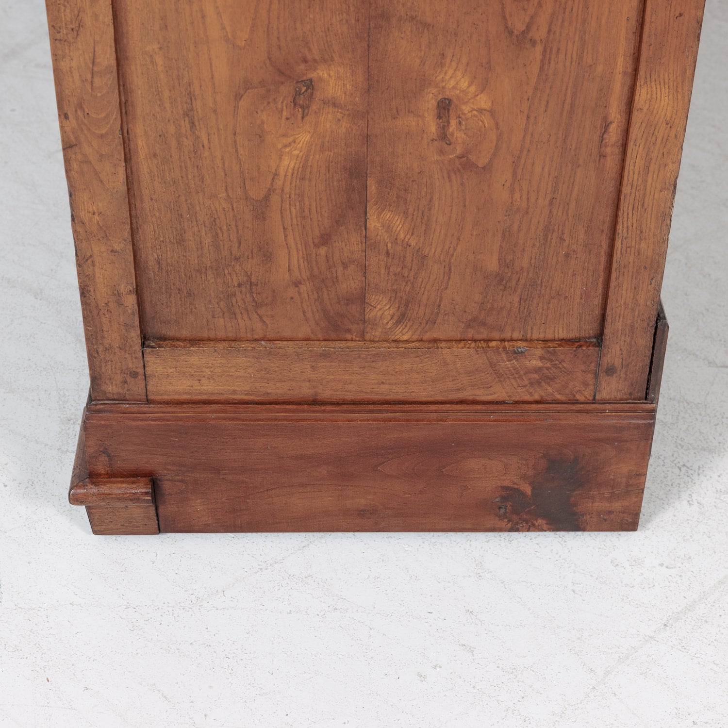 Large 19th Century French Louis Philippe Period Chestnut and Burled Chestnut Buffet Deux Corps