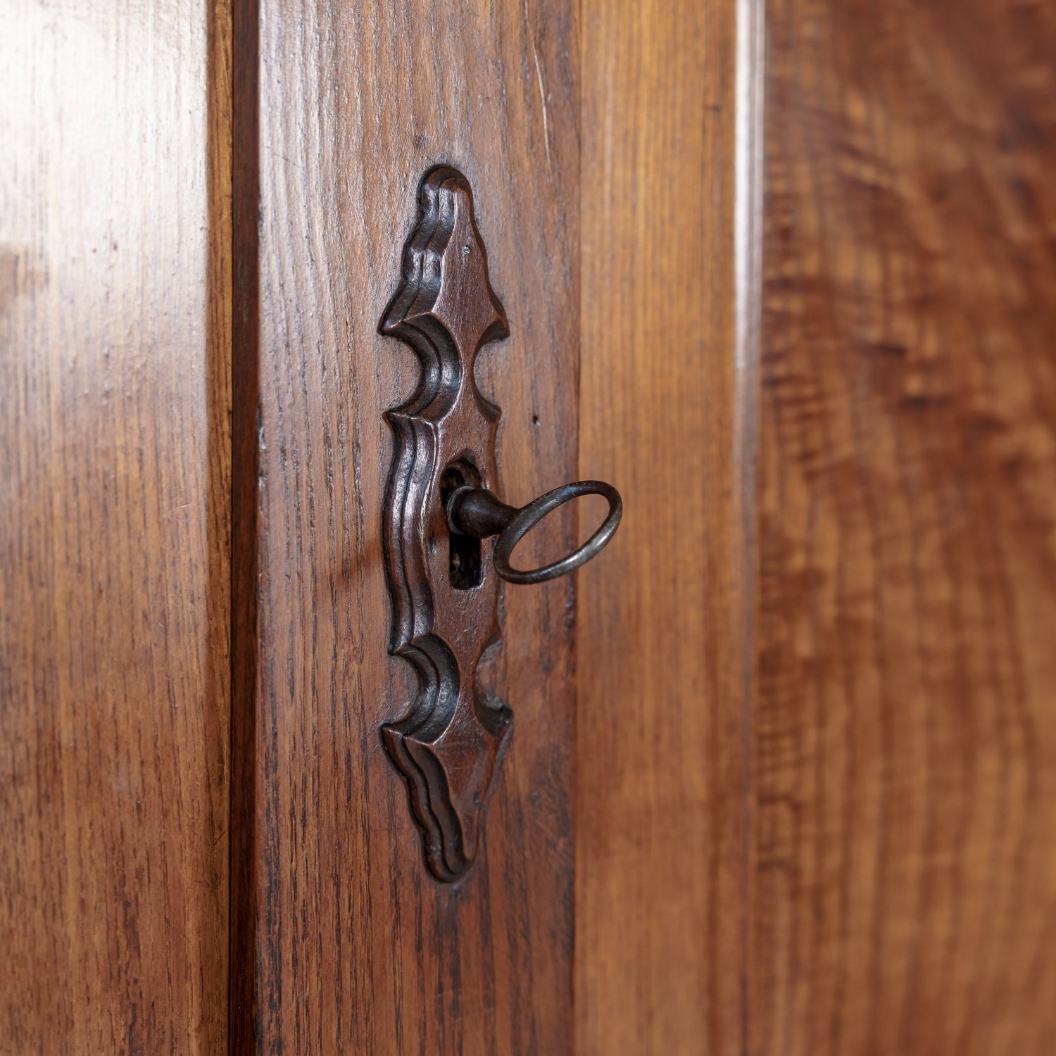 Large 19th Century French Louis Philippe Period Chestnut and Burled Chestnut Buffet Deux Corps