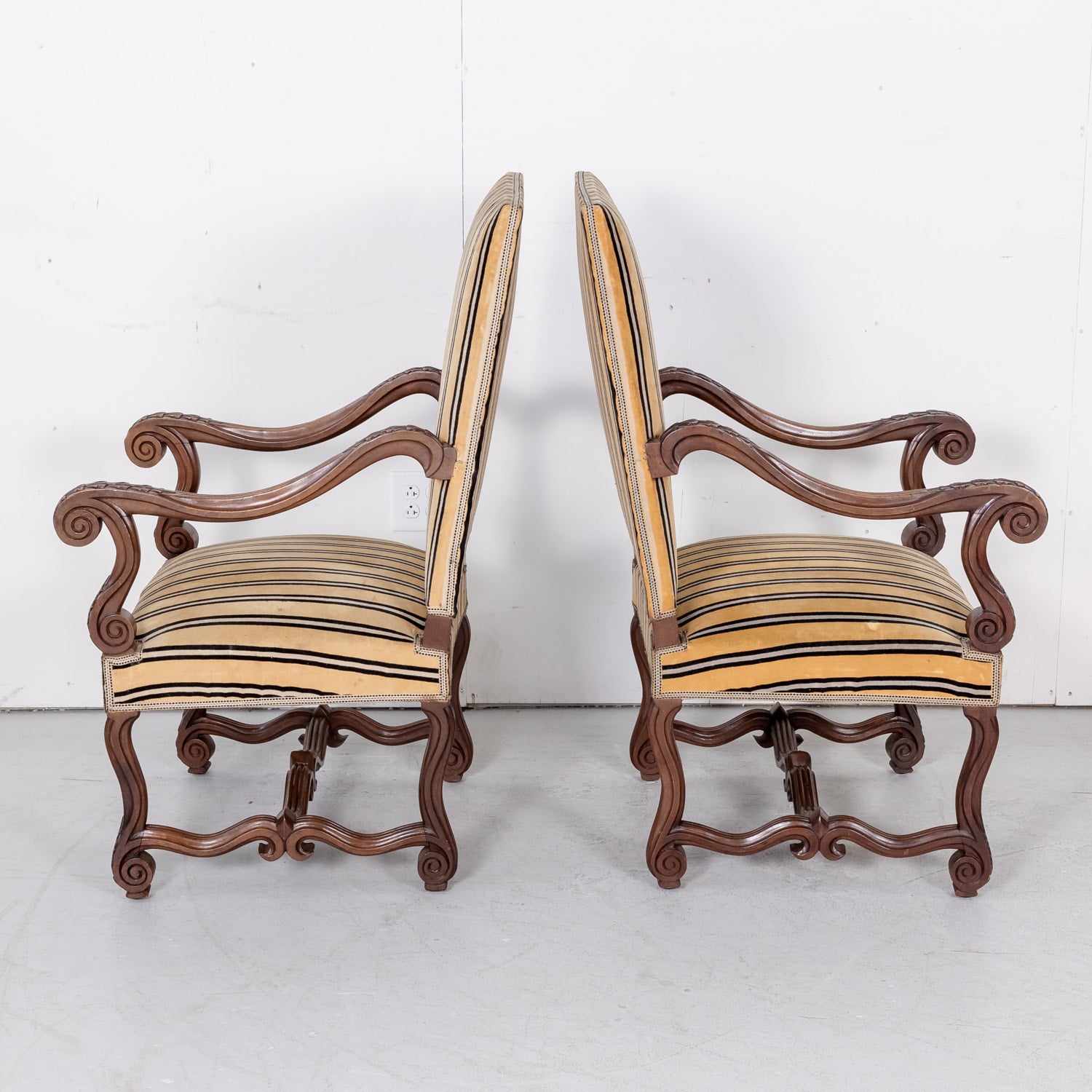 Louis XIV Pair of Oversize Fireside Arm Chairs