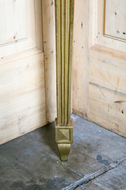 Early 19th Century Louis XVI Giltwood Corner Console with Marble Top