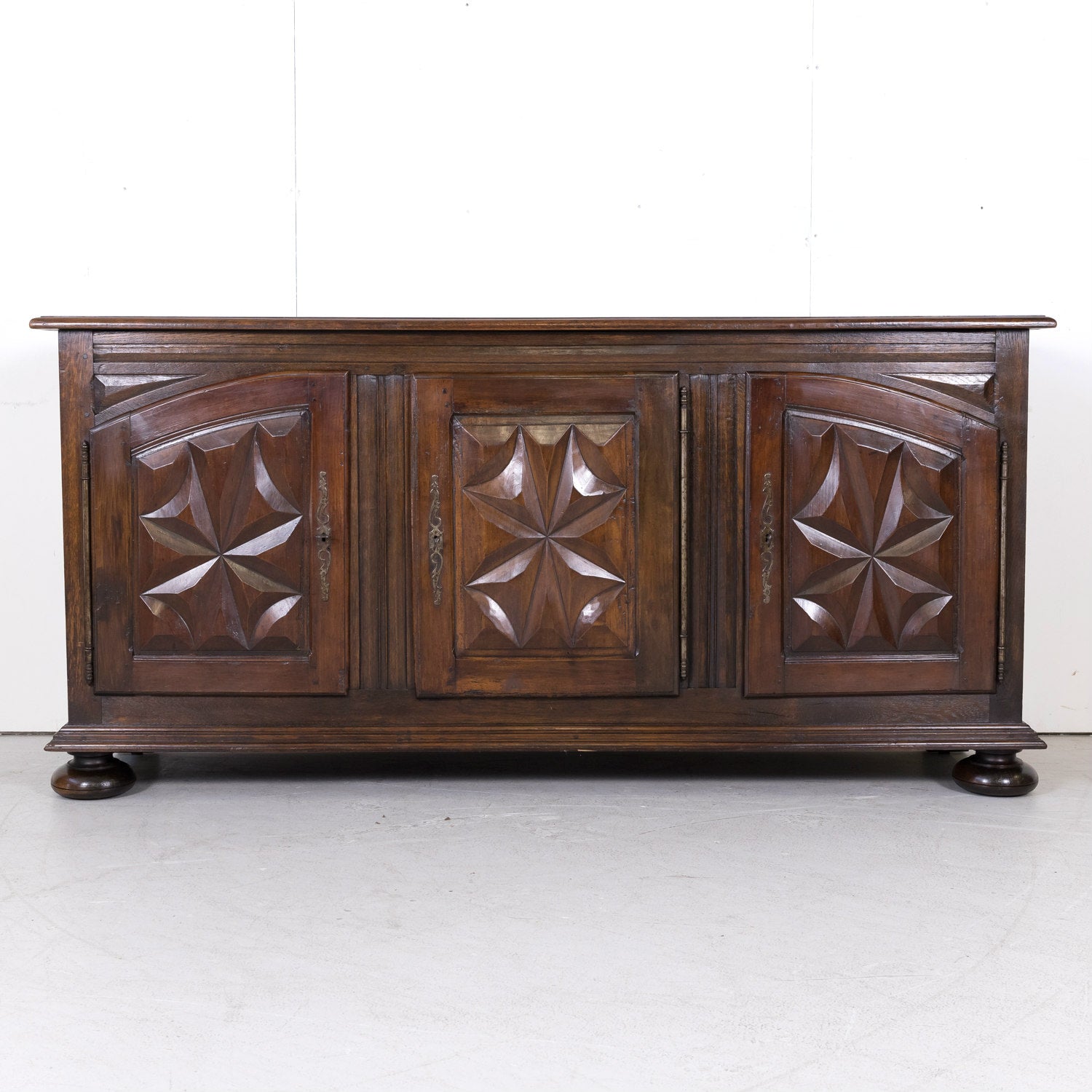 19th Century French Louis XIII Renaissance Style Enfilade Buffet