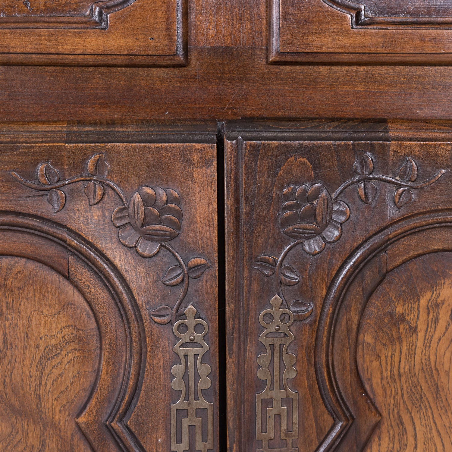 Louis XV Bressan Cabinet Walnut and Burl Chesnut