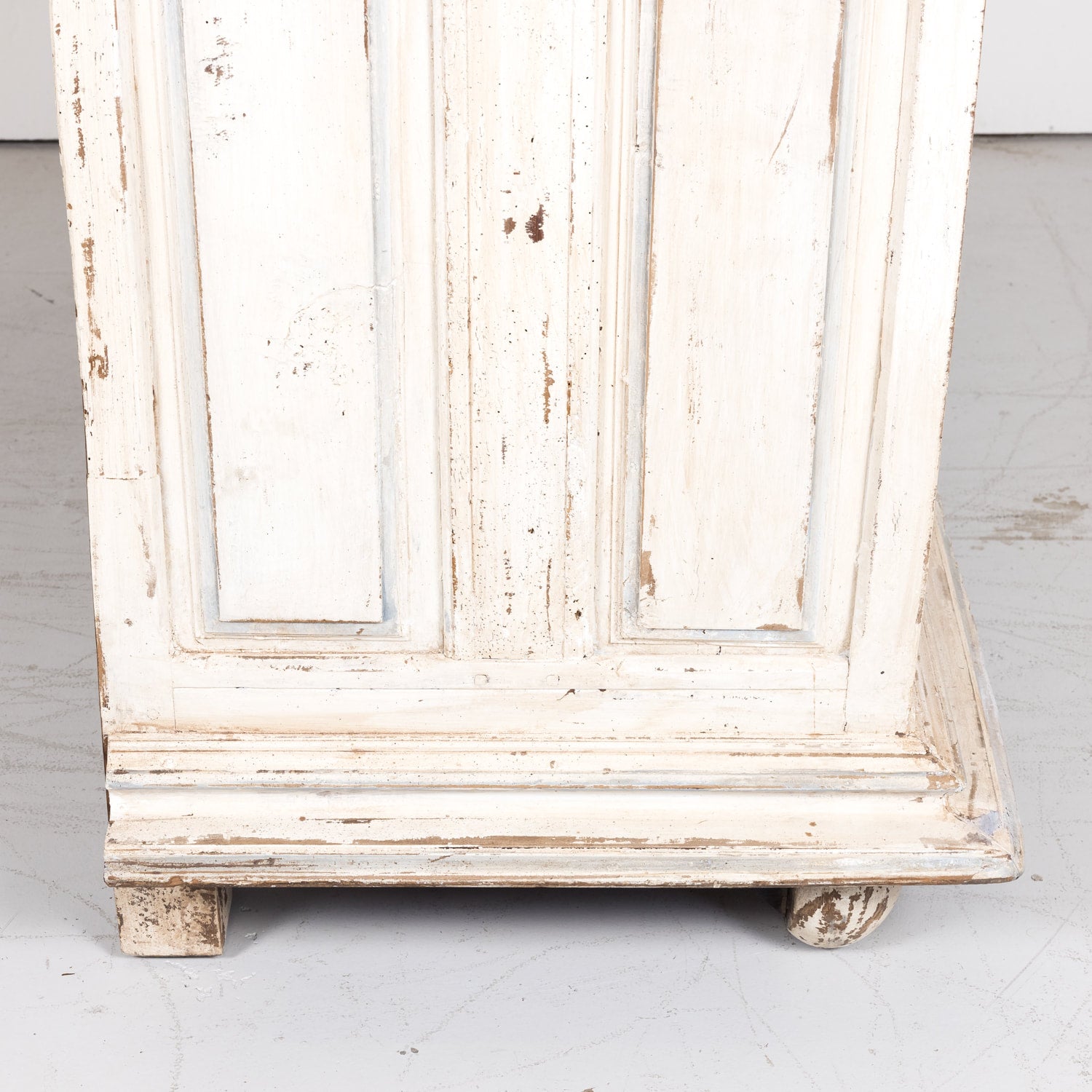 18th Century French Louis XIII Style Provencal Painted Chateau Bonnetiere