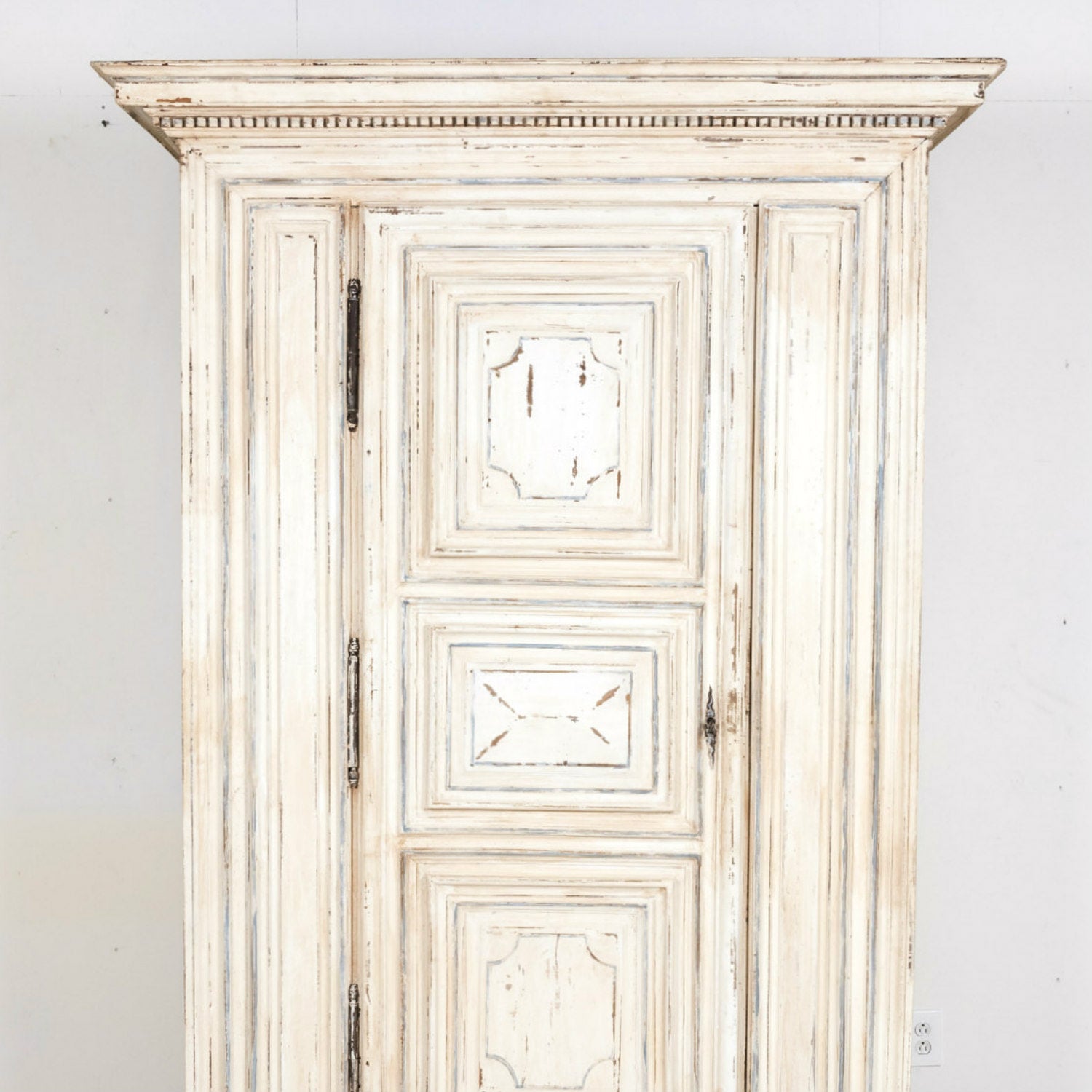 18th Century French Louis XIII Style Provencal Painted Chateau Bonnetiere