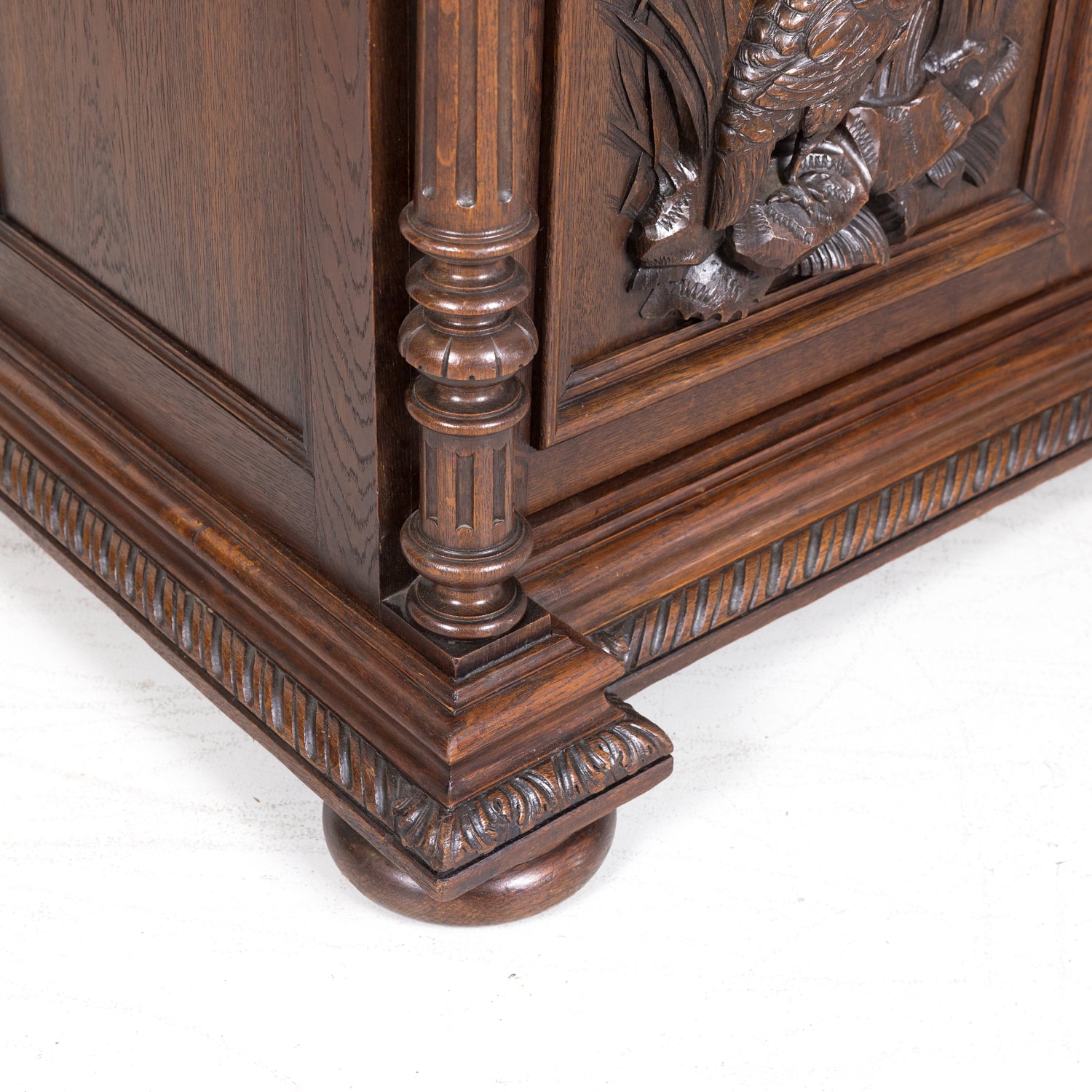 19th Century French Louis XIII Style Oak Buffet de Chasse or Hunting Buffet