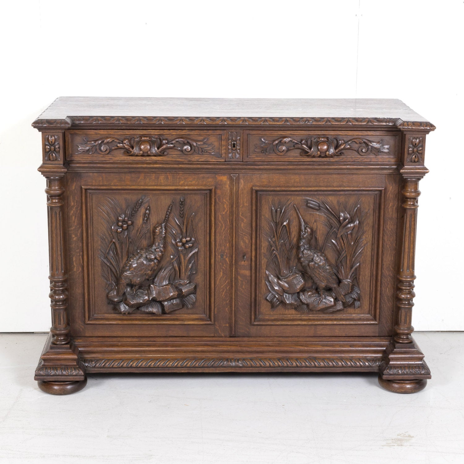 19th Century French Louis XIII Style Oak Buffet de Chasse or Hunting Buffet