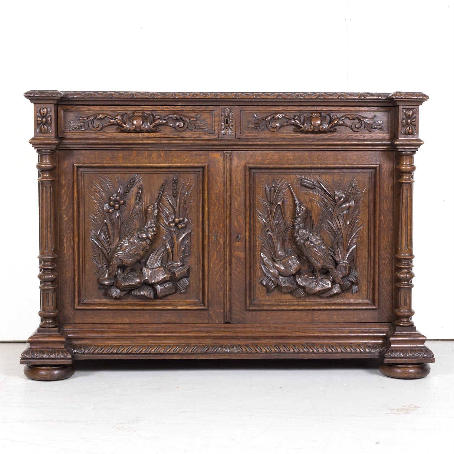 19th Century French Louis XIII Style Oak Buffet de Chasse or Hunting Buffet