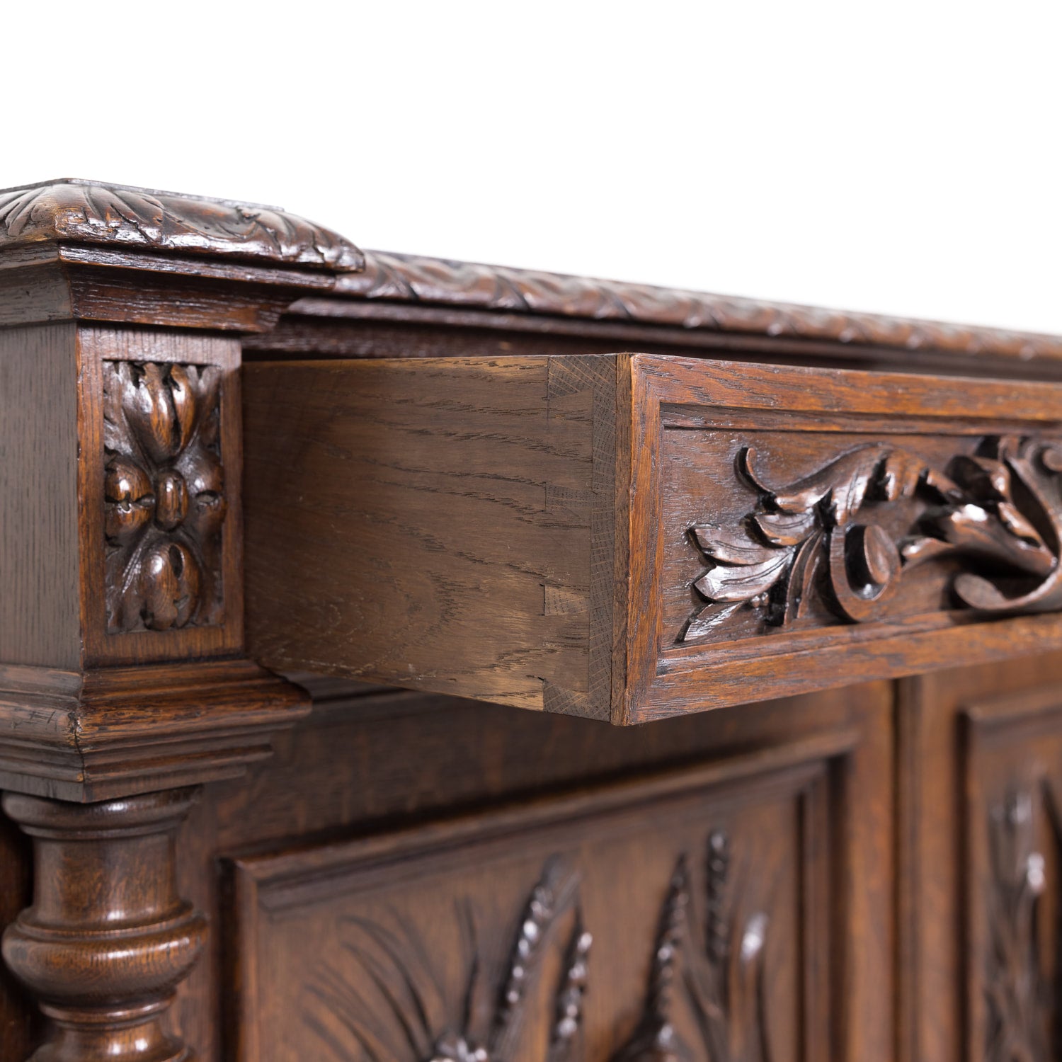 19th Century French Louis XIII Style Oak Buffet de Chasse or Hunting Buffet