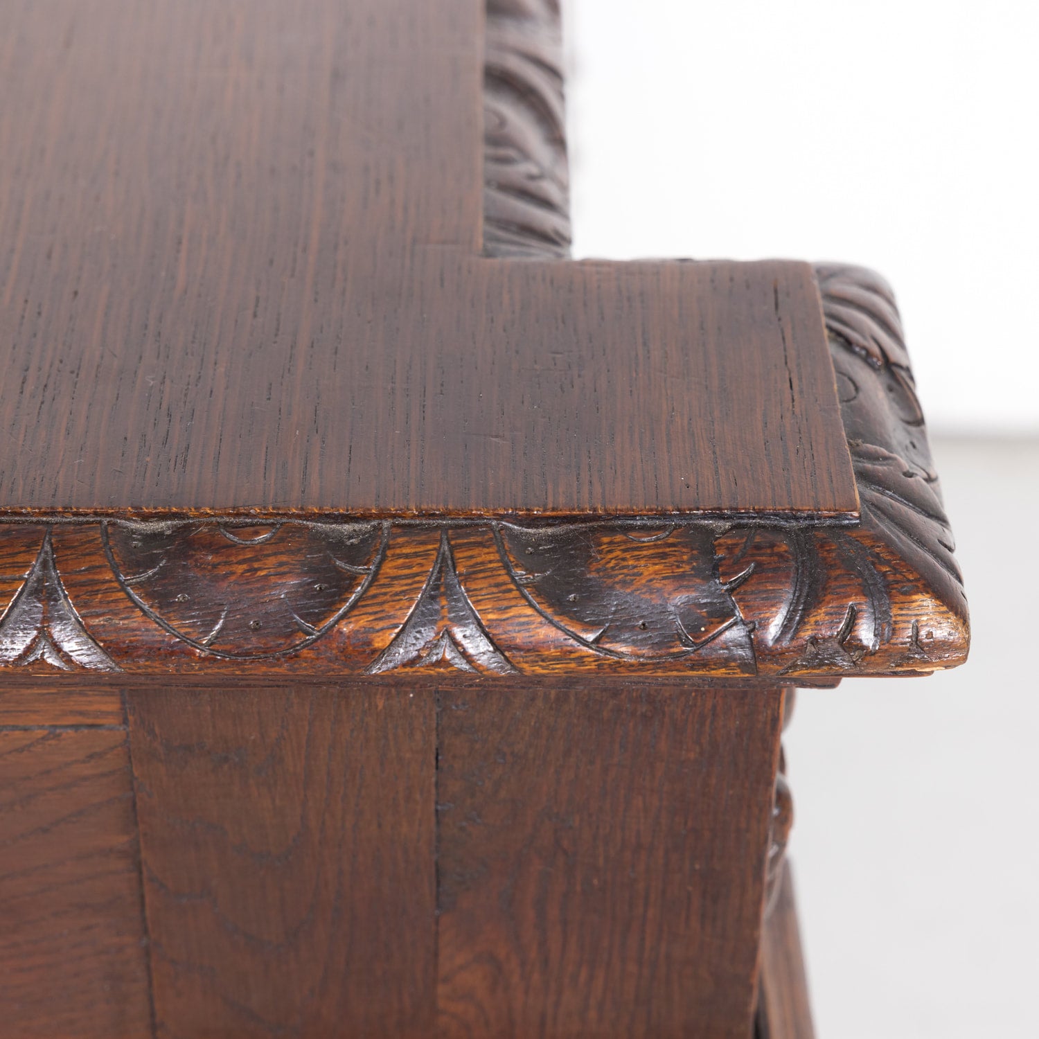 19th Century French Louis XIII Style Oak Buffet de Chasse or Hunting Buffet