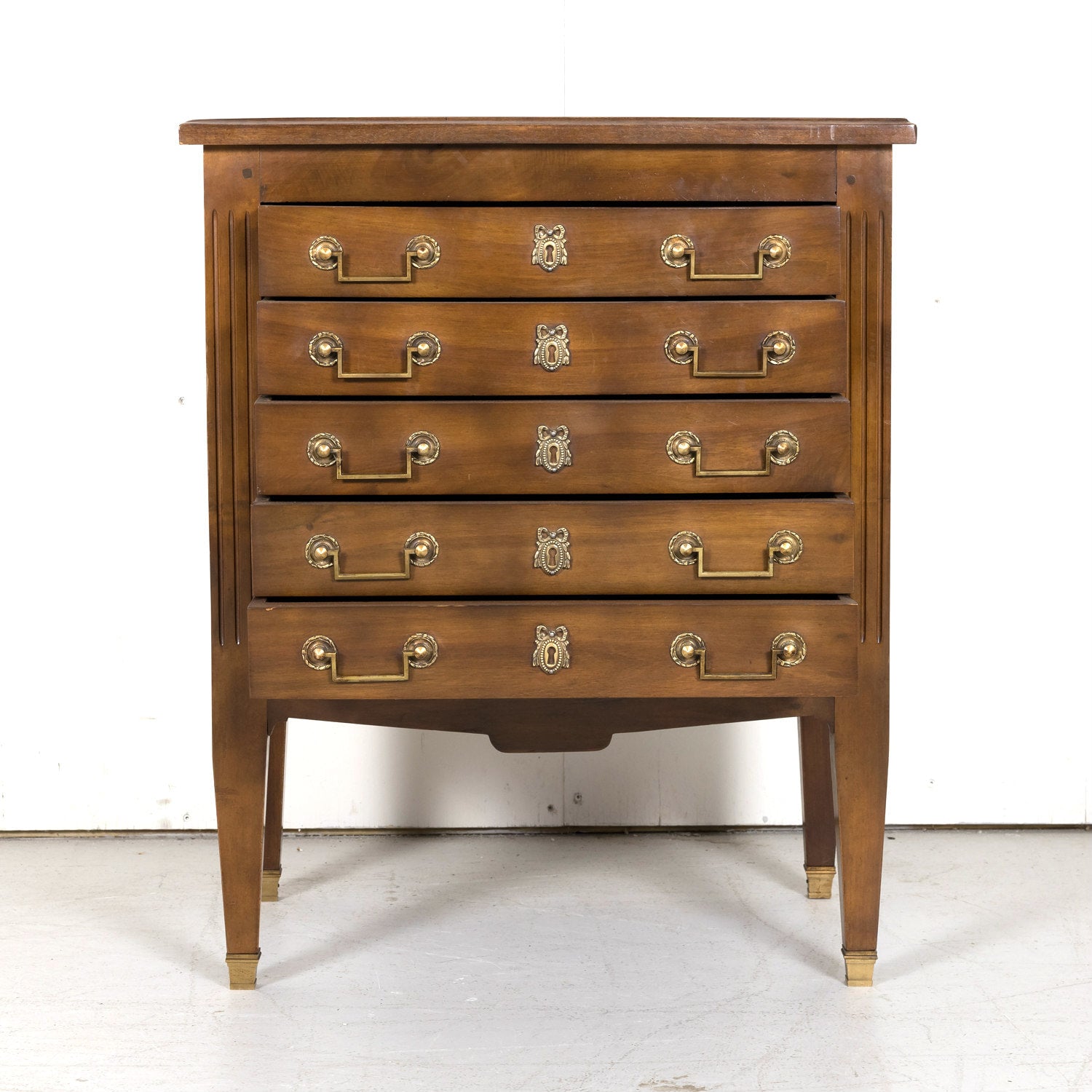 Early 20th Century French Louis XVI Style Petite Five Drawer Walnut Commode