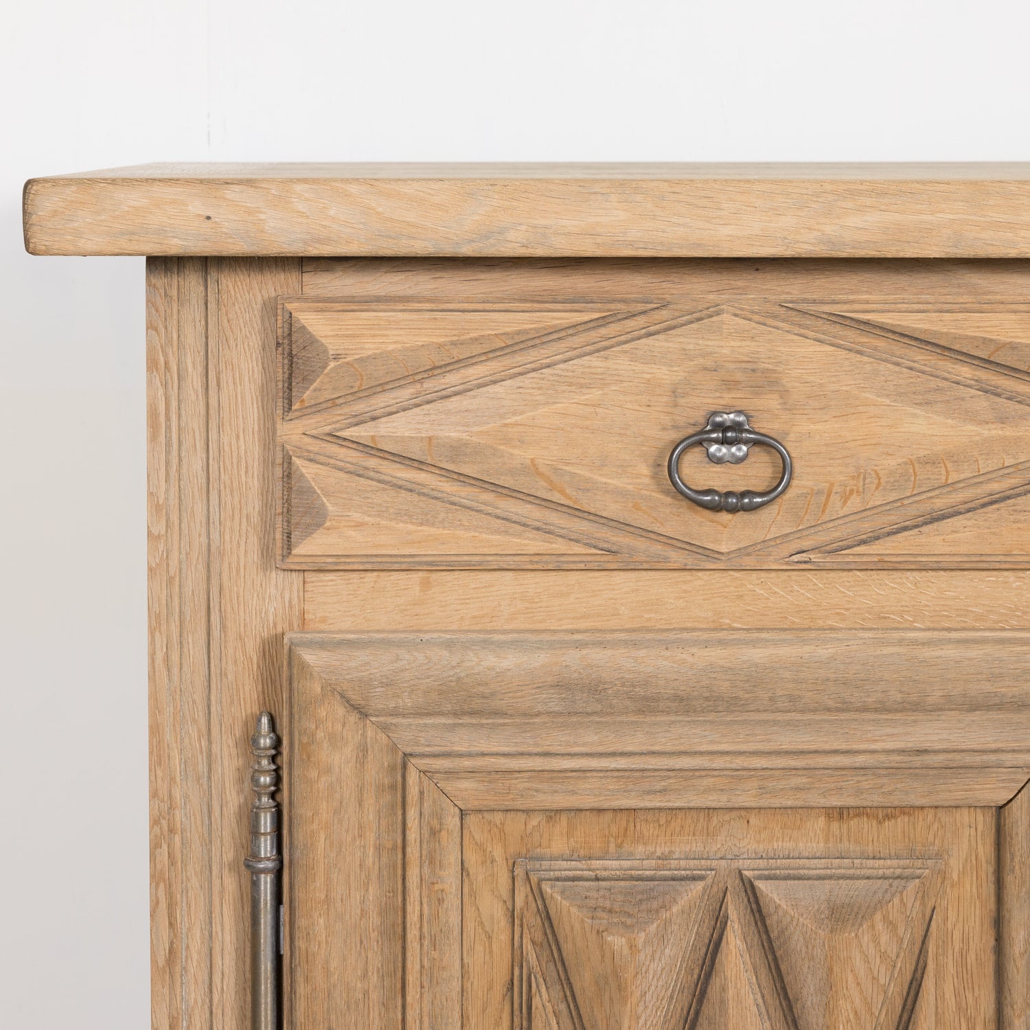 Early 20th Century French Louis XIII Bleached Oak Enfilade Buffet