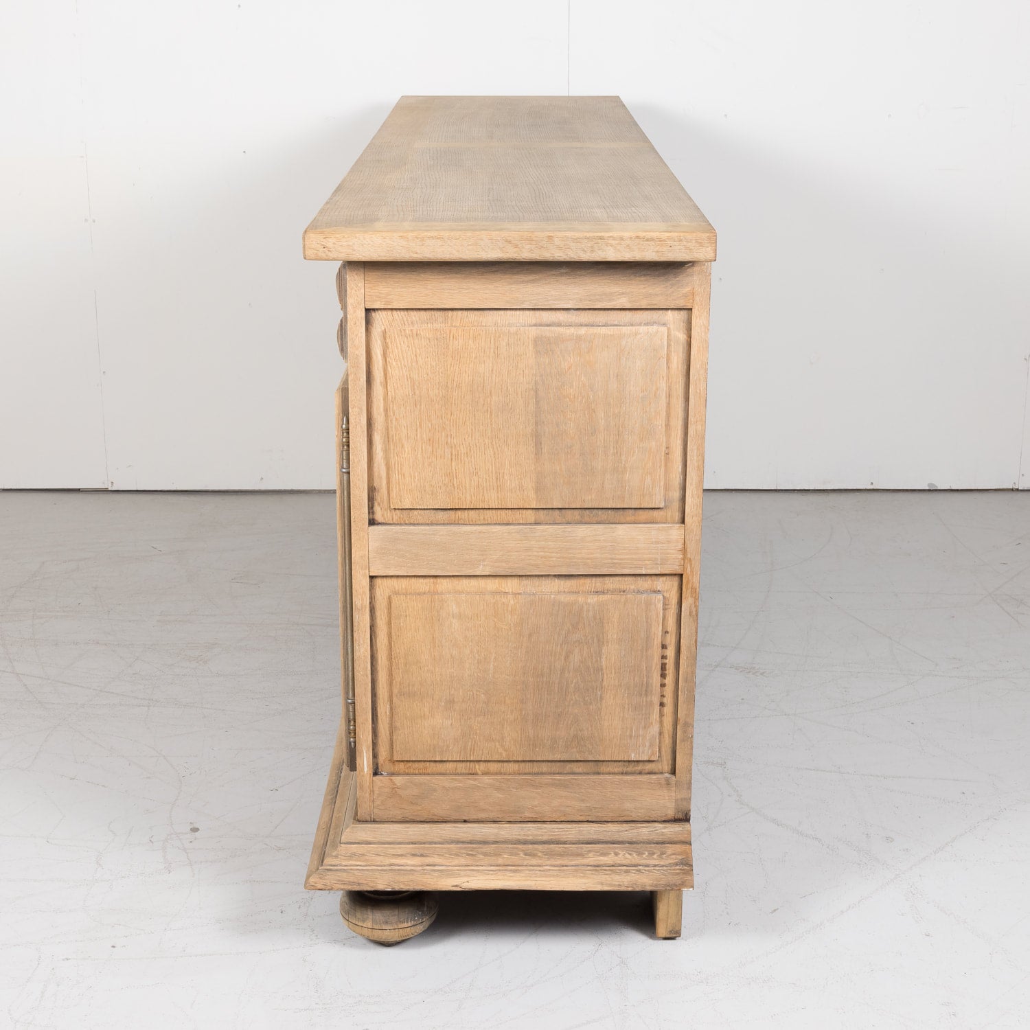 Early 20th Century French Louis XIII Bleached Oak Enfilade Buffet