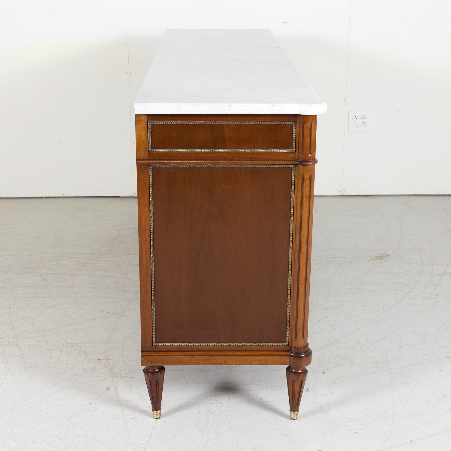 Early 20th Century French Louis XVI Style Mahogany Enfilade Buffet with White Carrara Marble Top