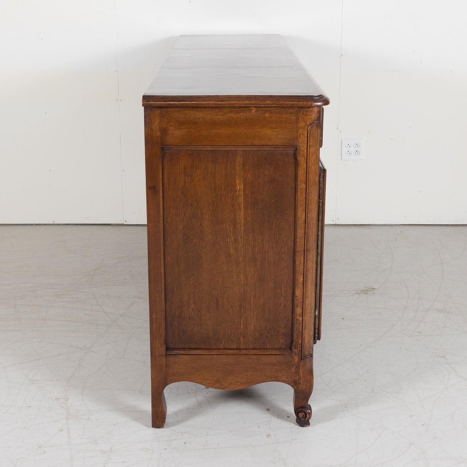 Oak and Burled Walnut Louis XV Enfilade Buffet from Bresse, France