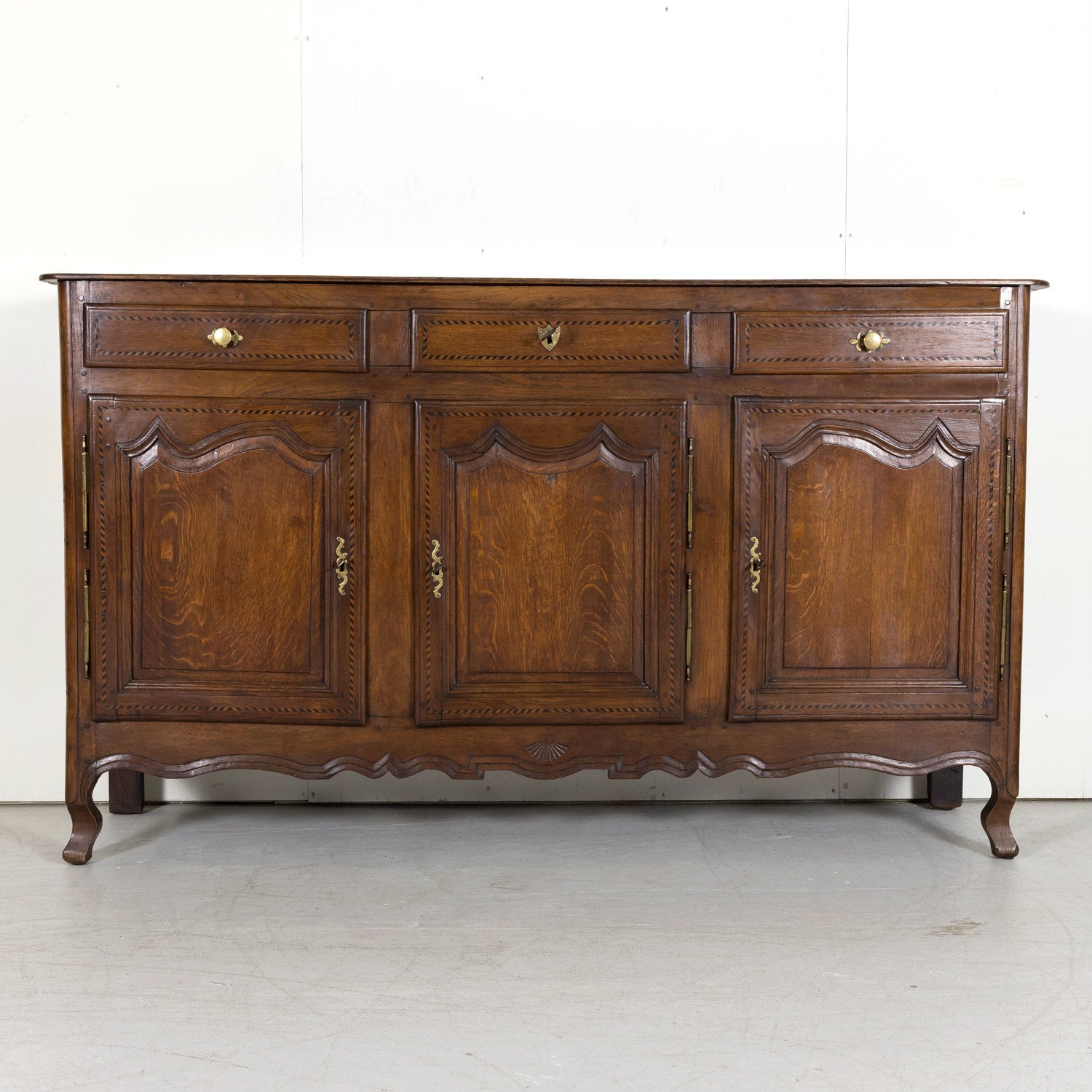 19th Century French Country Louis XV Style Oak Enfilade Buffet with Ebonized Marquetry
