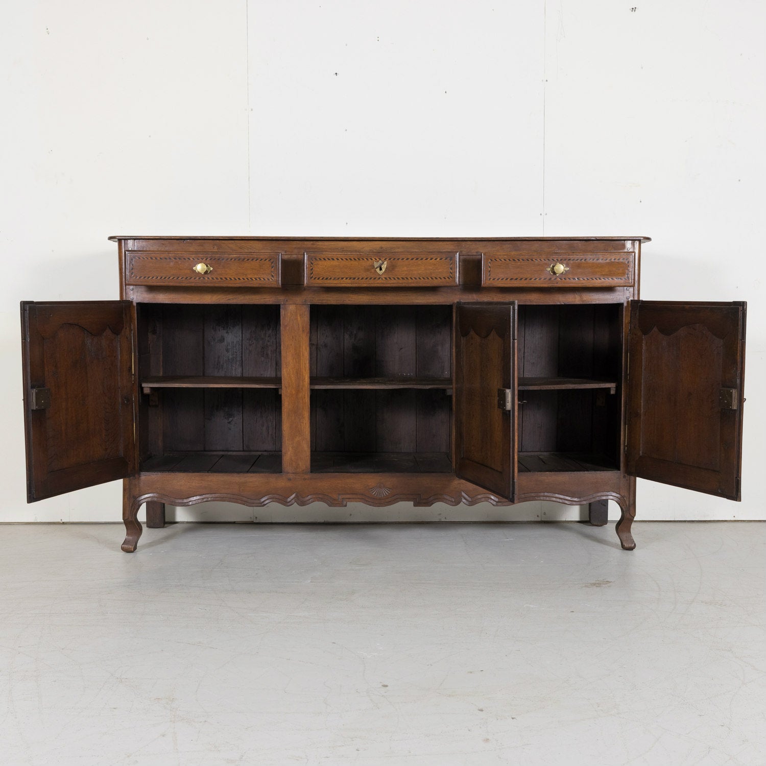 19th Century French Country Louis XV Style Oak Enfilade Buffet with Ebonized Marquetry