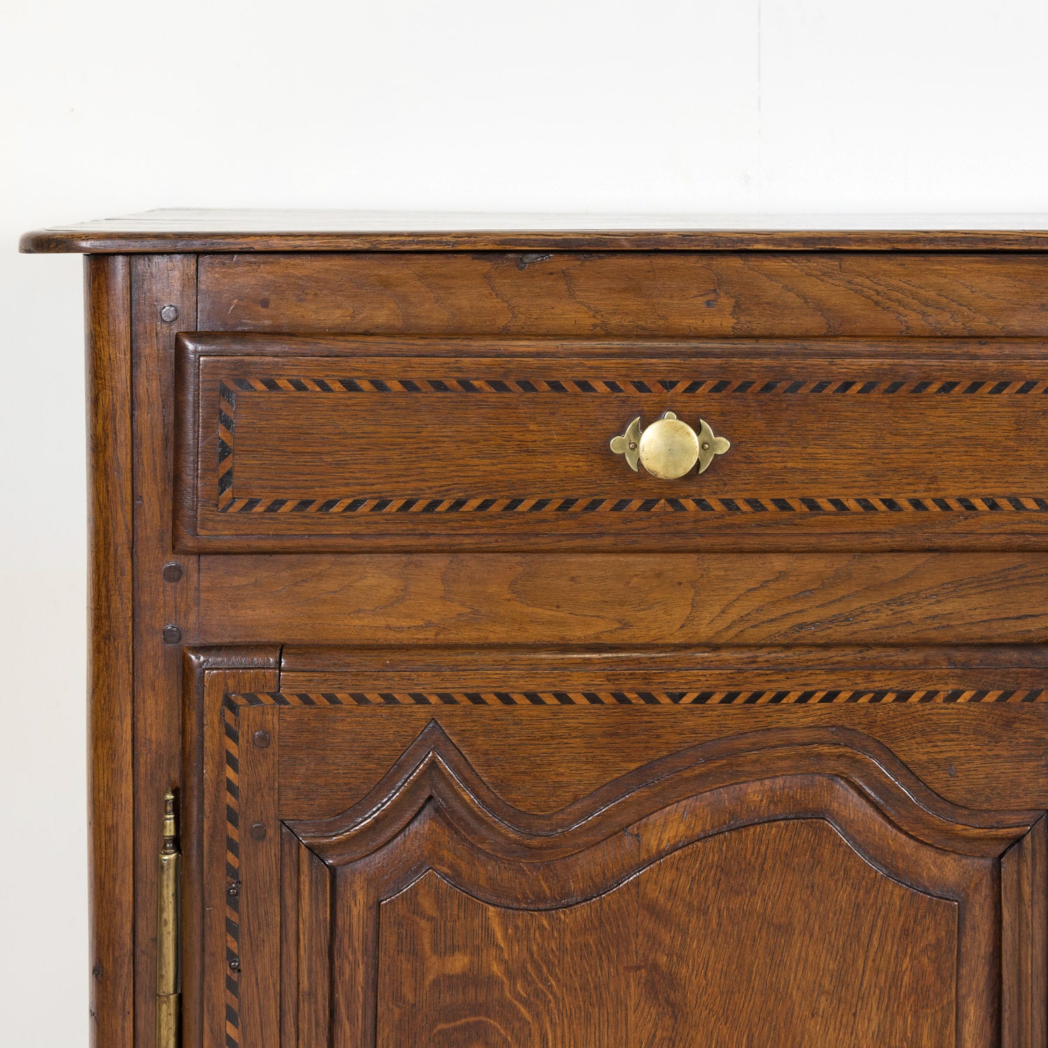 19th Century French Country Louis XV Style Oak Enfilade Buffet with Ebonized Marquetry