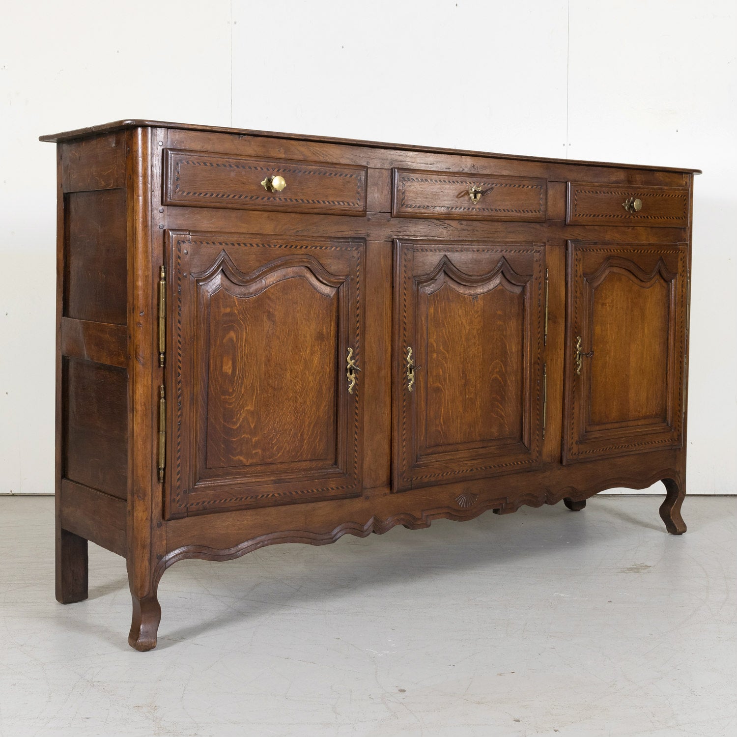 19th Century French Country Louis XV Style Oak Enfilade Buffet with Ebonized Marquetry