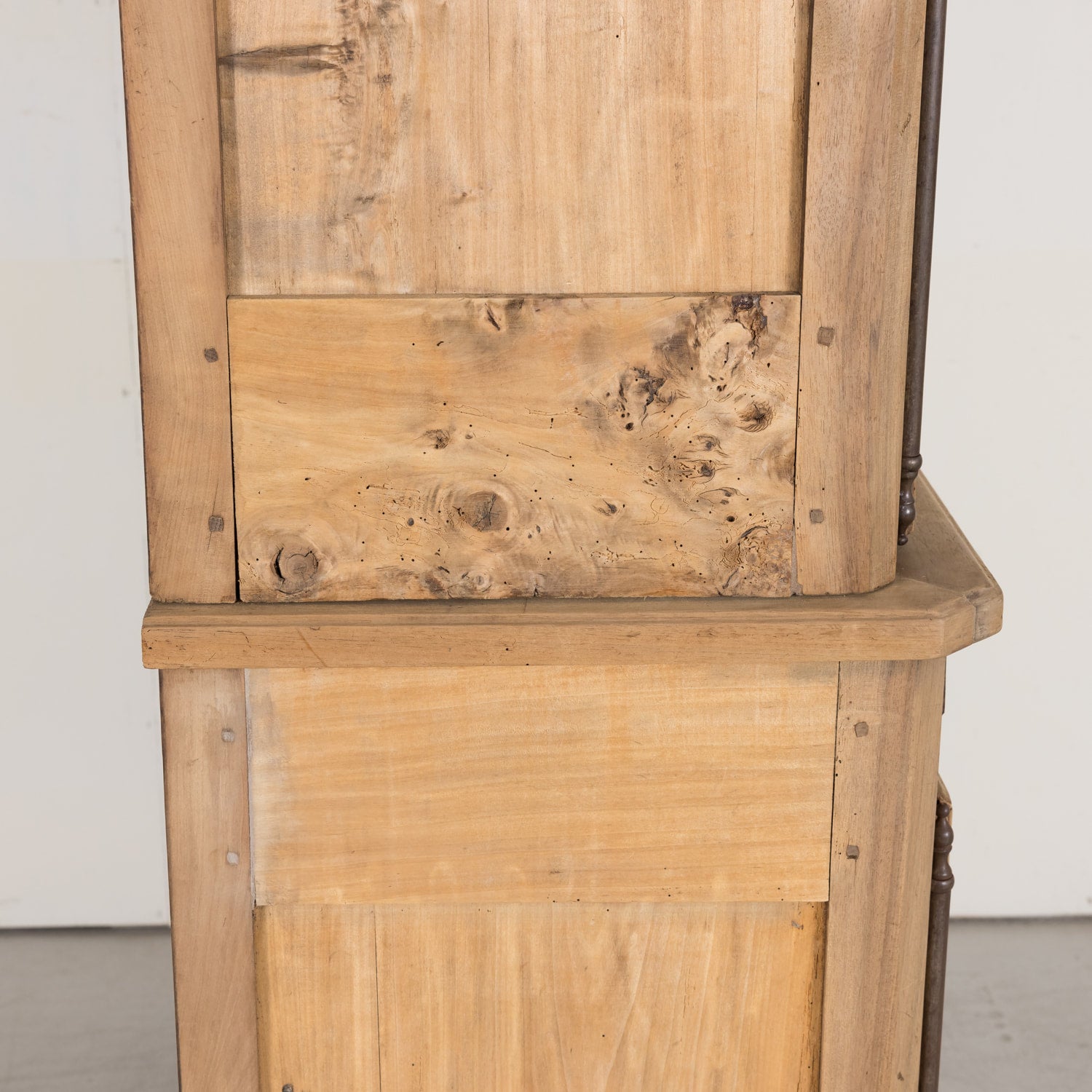 Louis XV Transition Louis XVI Buffet Deux Corps made of Solid Walnut Circa Late 18th Century