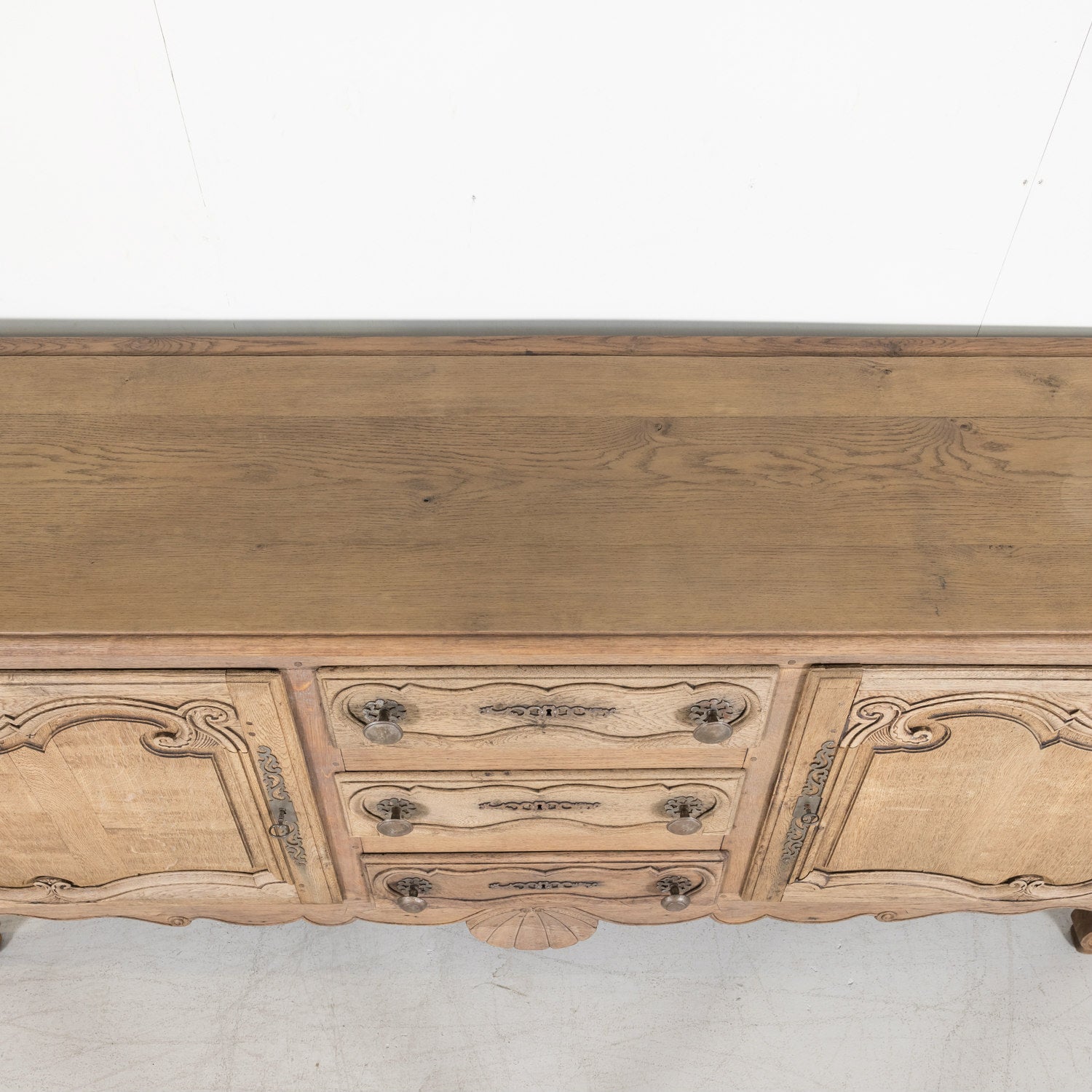 19th Century Carved French Country Louis XV Style Bleached Oak Enfilade Buffet