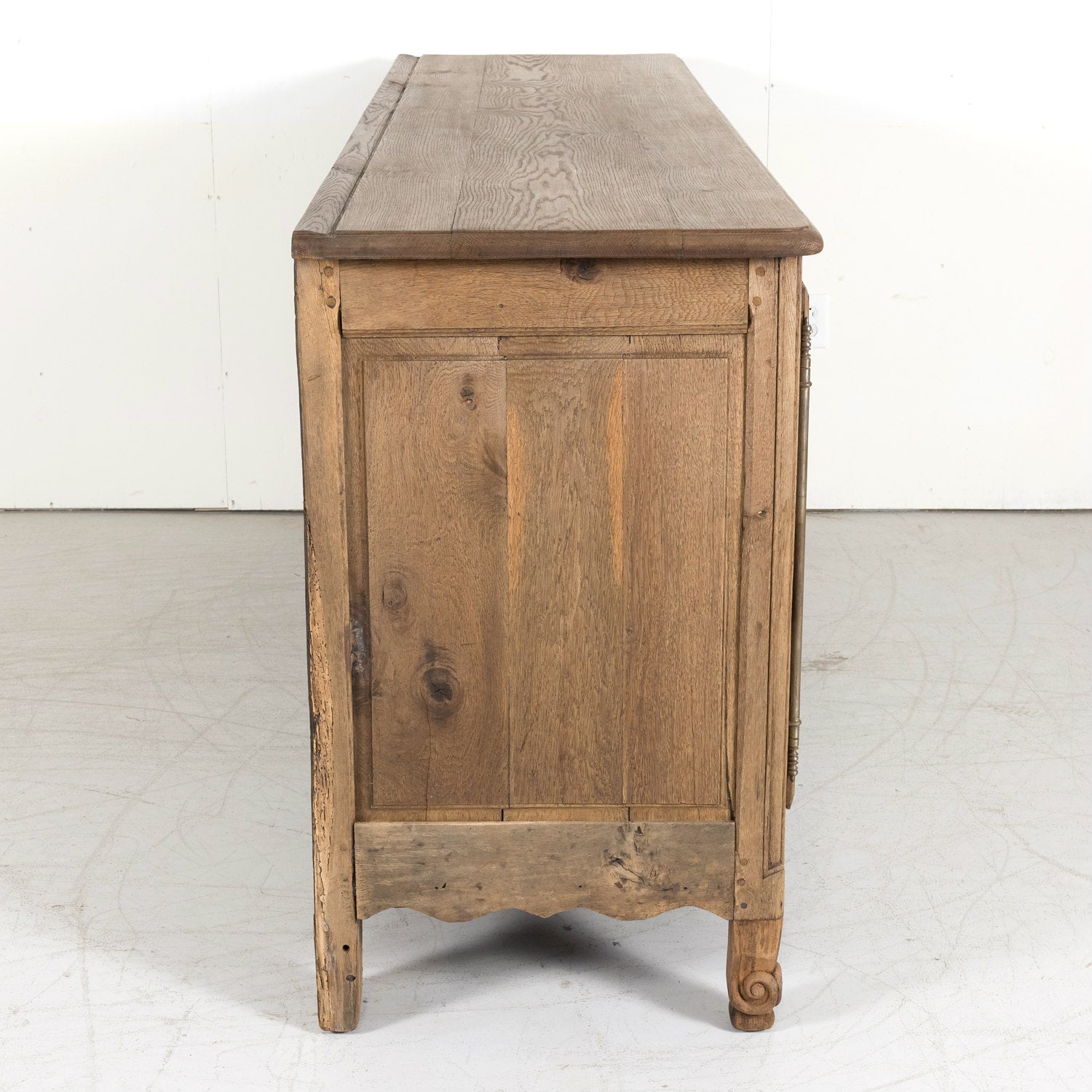 19th Century Carved French Country Louis XV Style Bleached Oak Enfilade Buffet