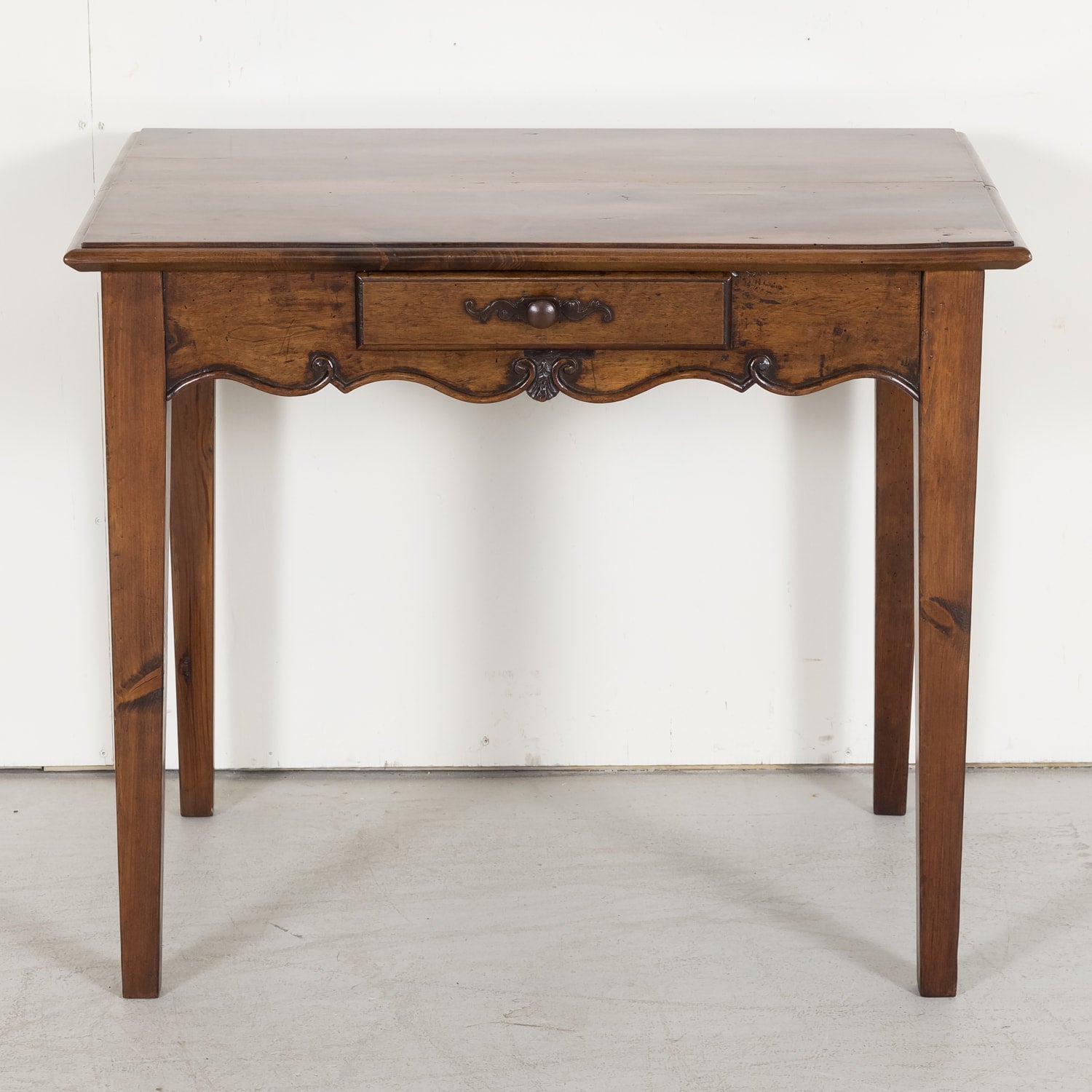 Louis XV Side Table with Scalloped Edge made of Walnut from Nice, France Circa Mid 1800s