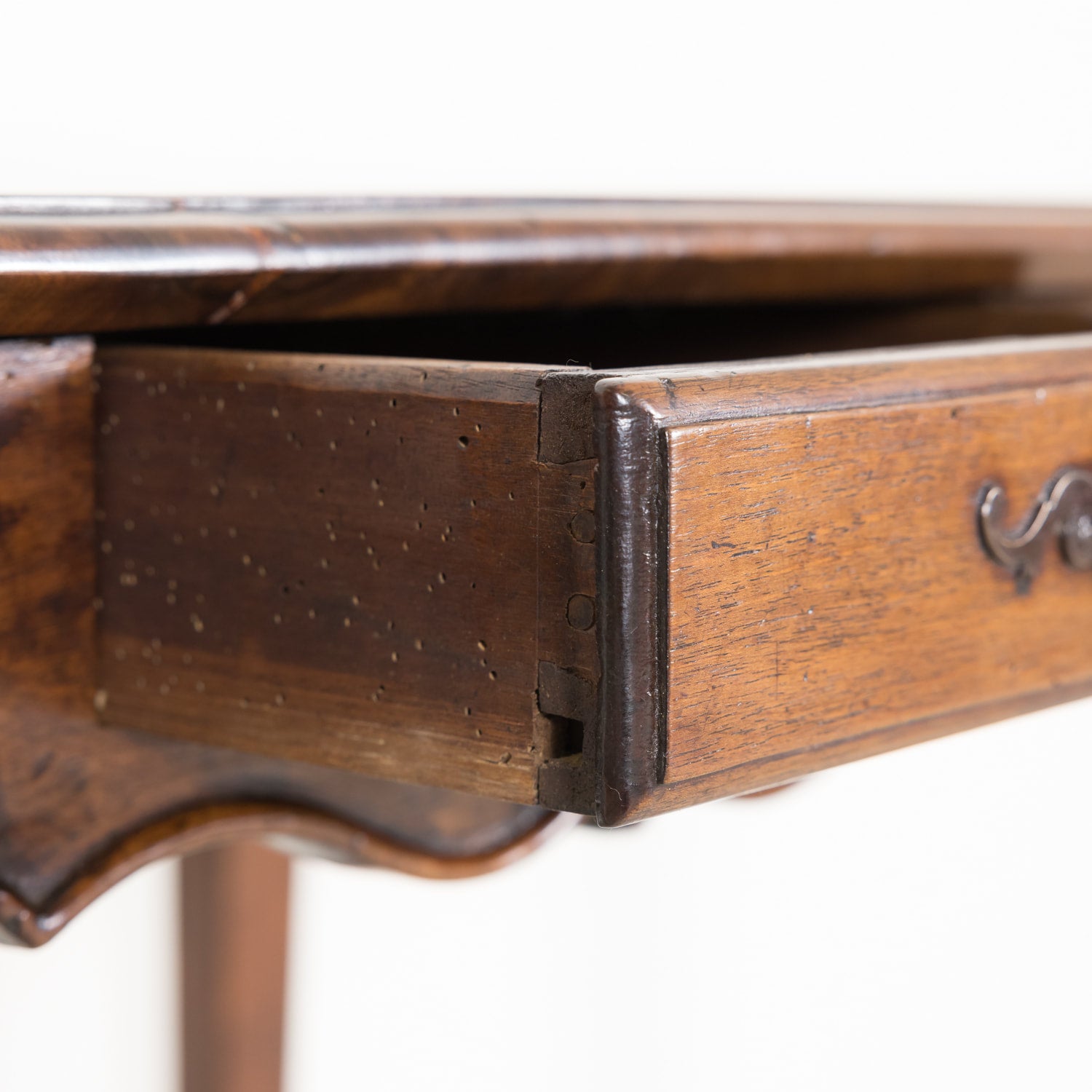 Louis XV Side Table with Scalloped Edge made of Walnut from Nice, France Circa Mid 1800s