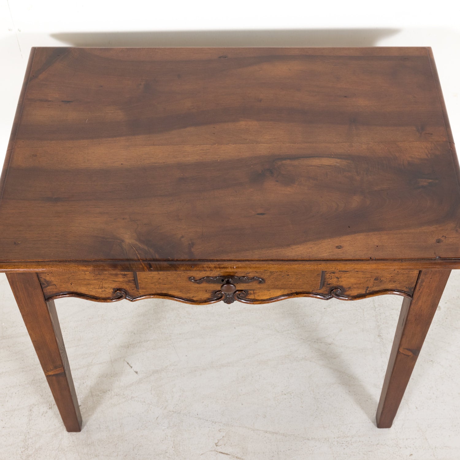 Louis XV Side Table with Scalloped Edge made of Walnut from Nice, France Circa Mid 1800s
