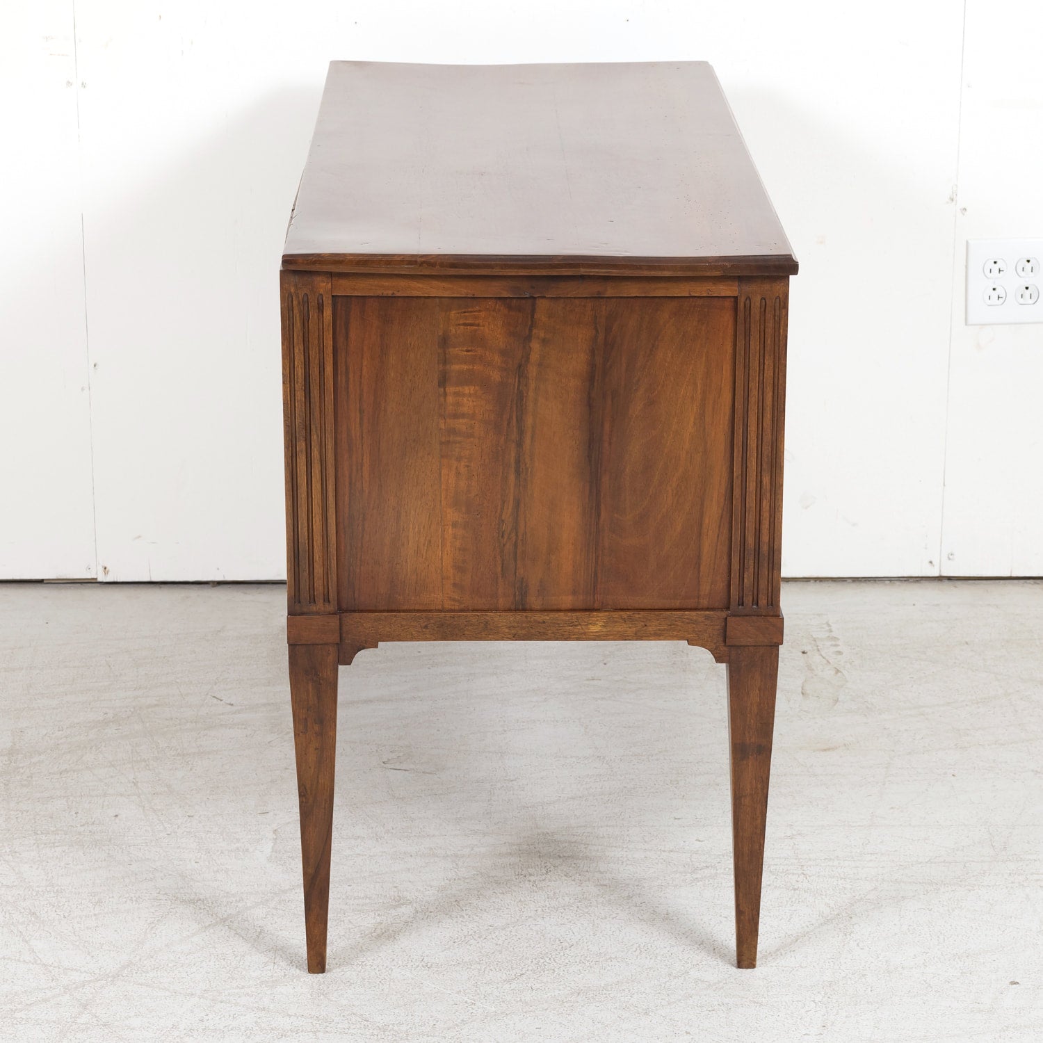 19th Century French Louis XVI Style Walnut and Burled Walnut Commode Sauteuse