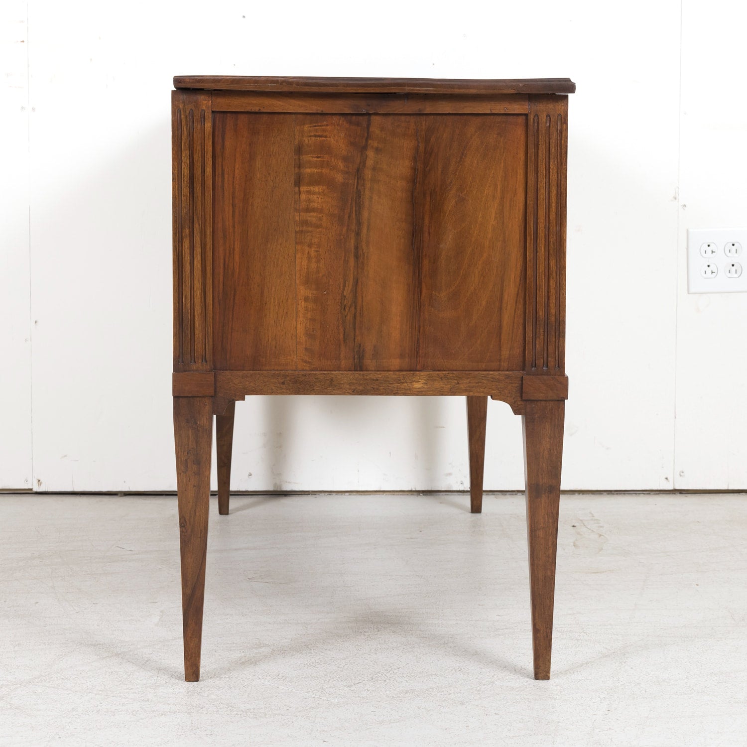 19th Century French Louis XVI Style Walnut and Burled Walnut Commode Sauteuse