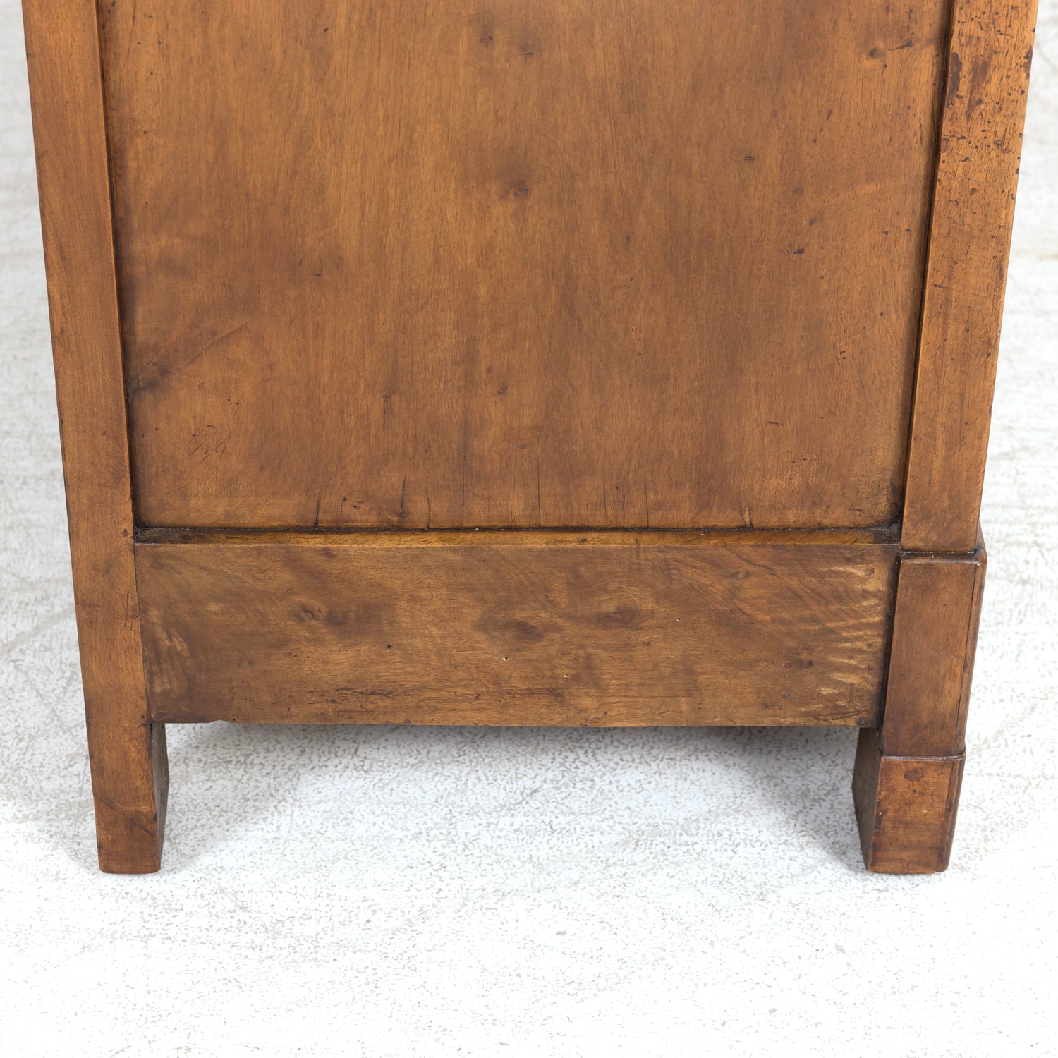 19th Century French Louis Philippe Style Walnut Buffet with Bookmatched Front