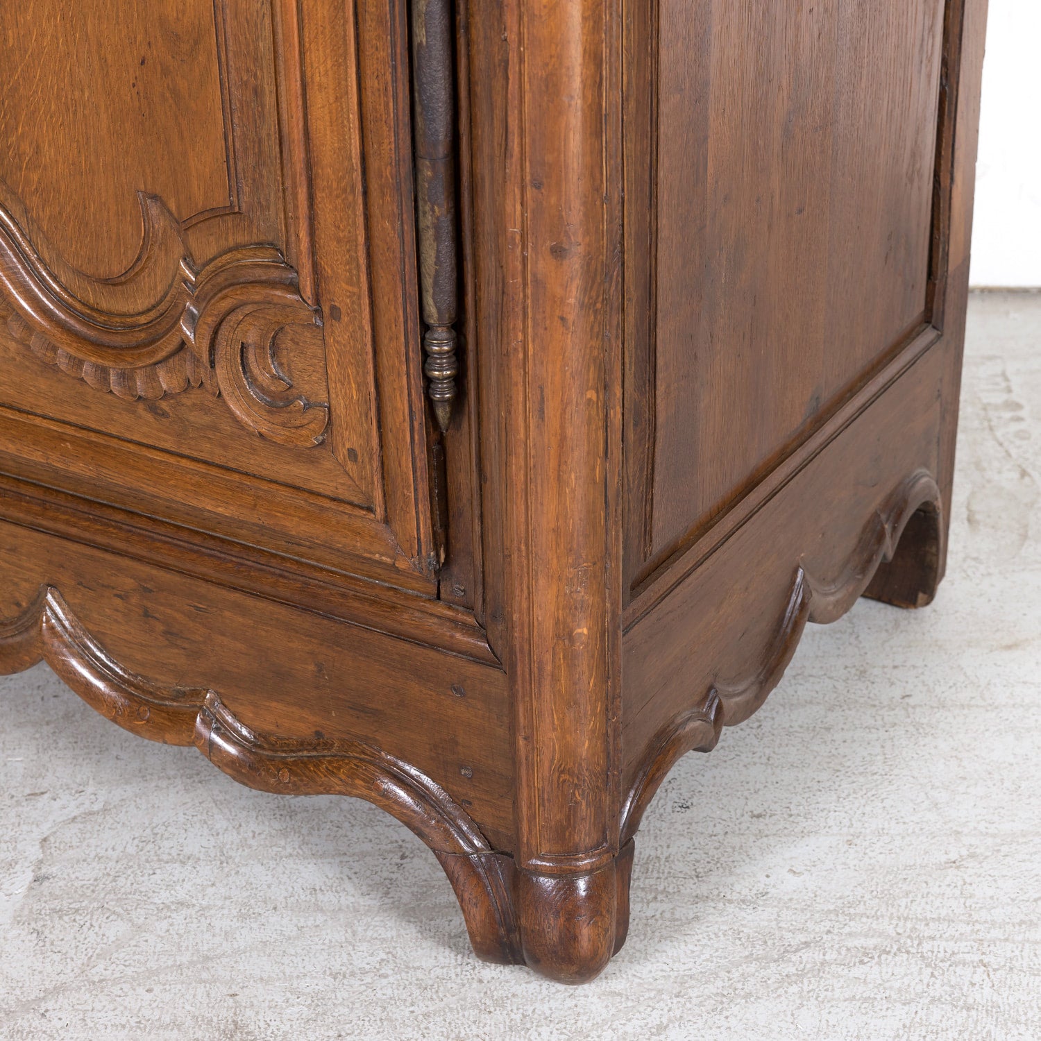 18th Century French Country Louis XV Period Carved Normandy Oak Bonnetiere