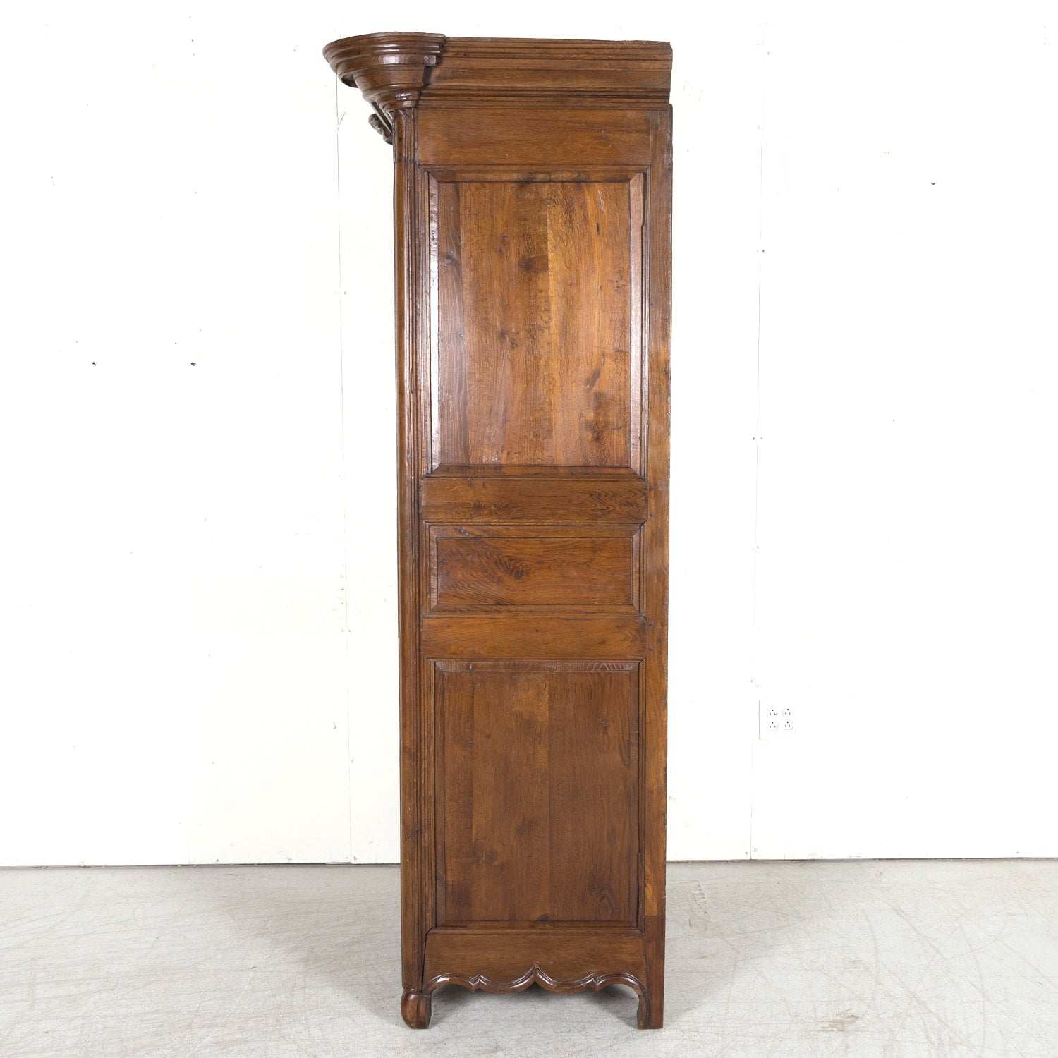 18th Century French Country Louis XV Period Carved Normandy Oak Bonnetiere