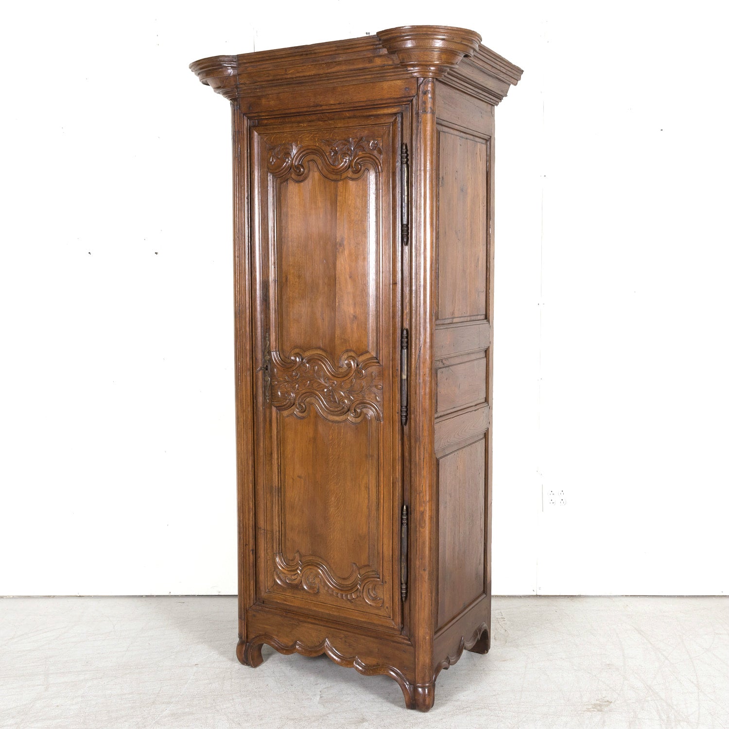 18th Century French Country Louis XV Period Carved Normandy Oak Bonnetiere