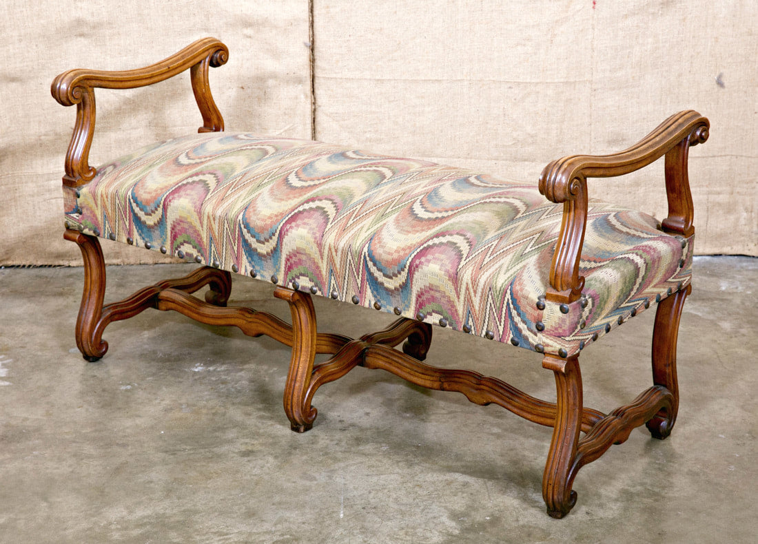 Mid-19th Century French Louis XIII Style Os de Mouton Backless Bench with Arms