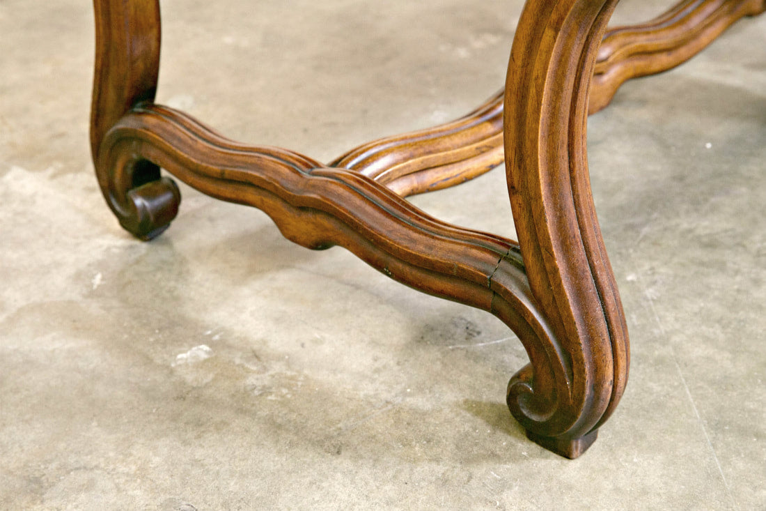 Mid-19th Century French Louis XIII Style Os de Mouton Backless Bench with Arms