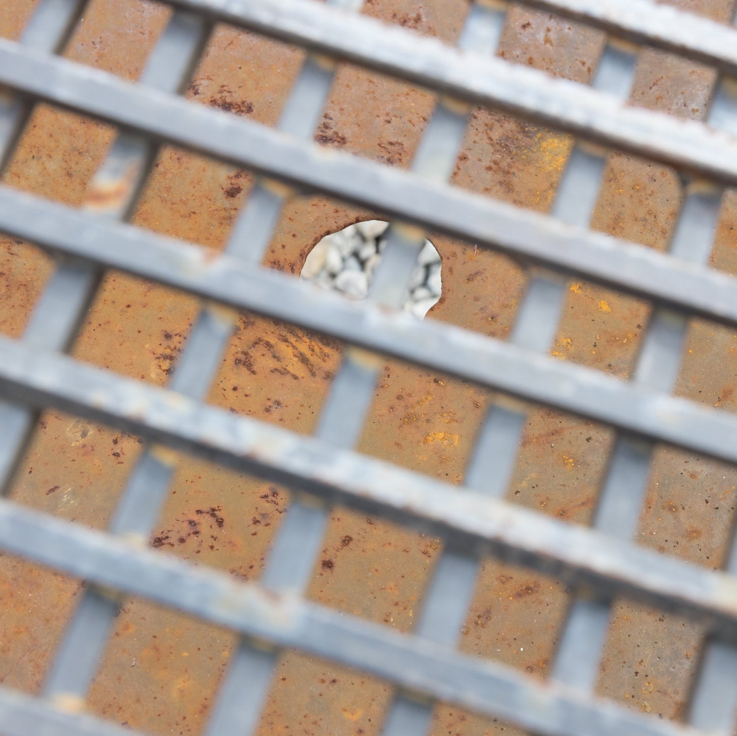 Large Cast Iron Kadai Fire Bowl or Fire Pit on Wheels, 47