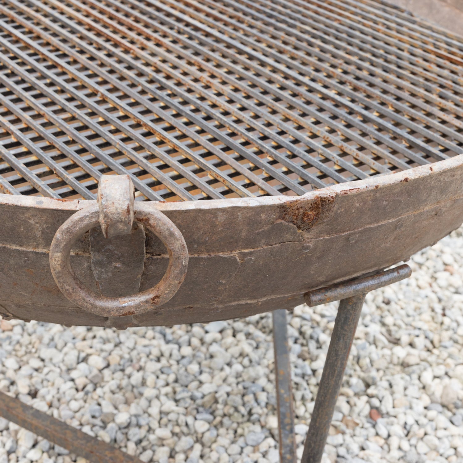 Large Cast Iron Kadai Fire Bowl or Fire Pit on Wheels, 47