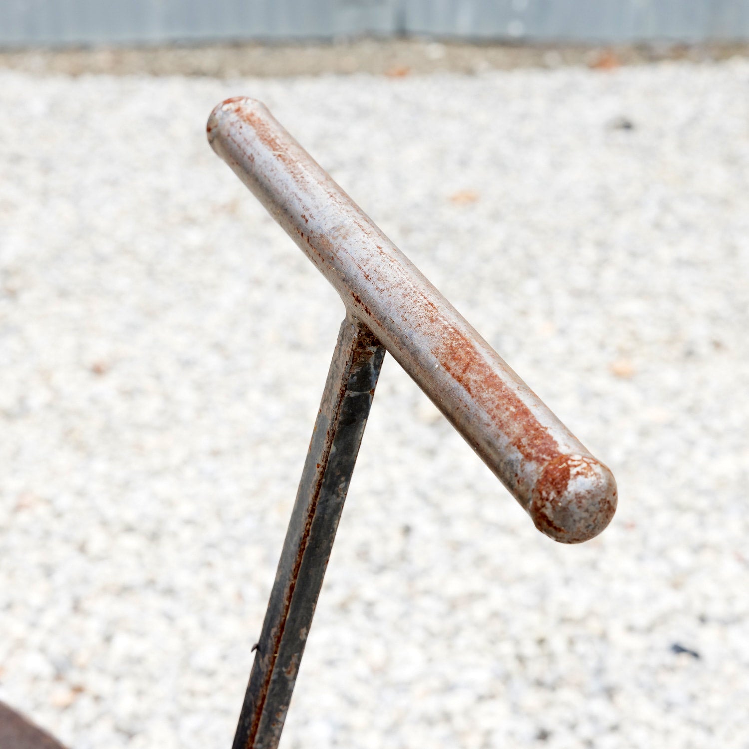 Medium Cast Iron Kadai Fire Bowl or Fire Pit on Wheels, 40