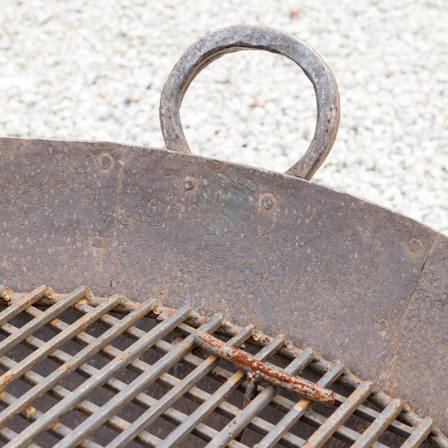 Medium Cast Iron Kadai Fire Bowl or Fire Pit on Wheels, 40