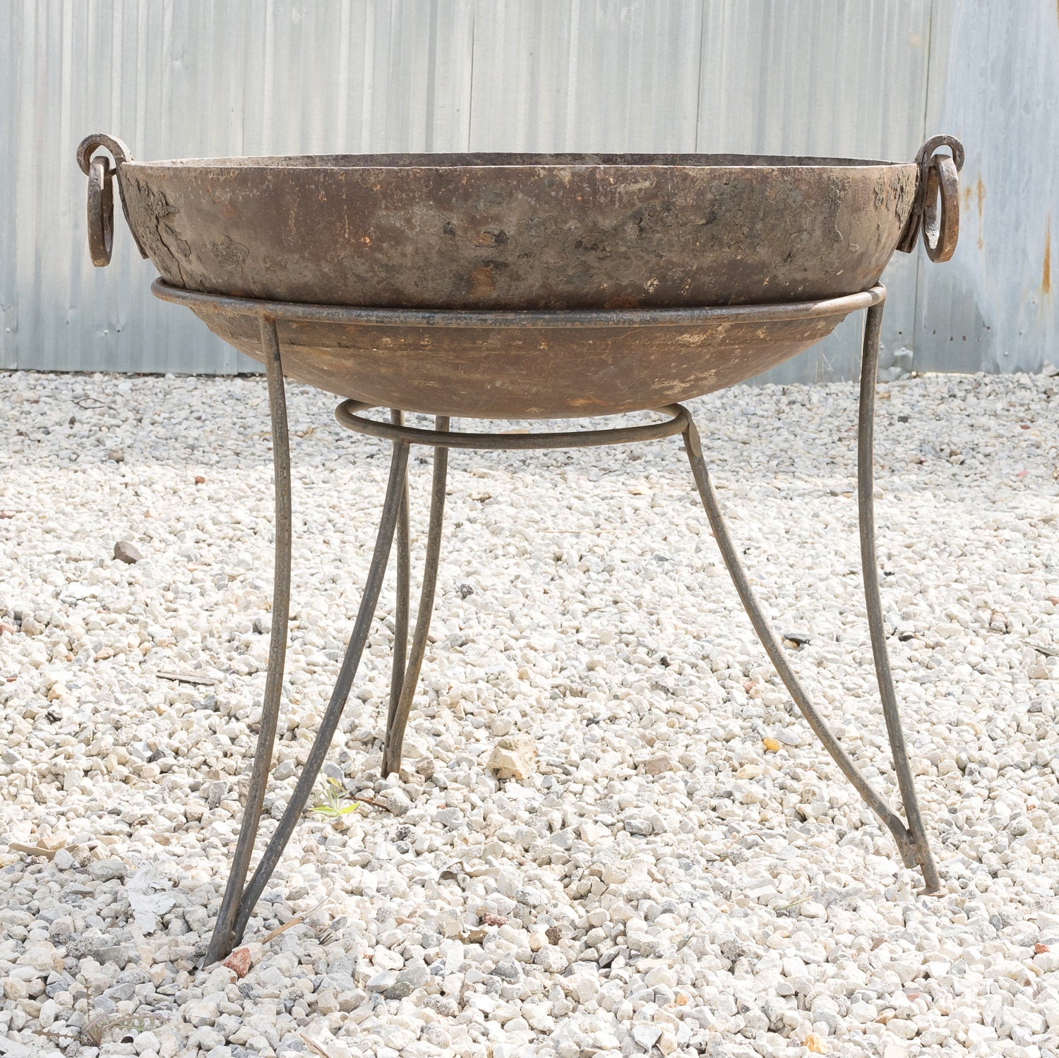 Small Cast Iron Kadai Fire Bowl or Fire Pit with Iron Hairpin Legs Base, 32.5