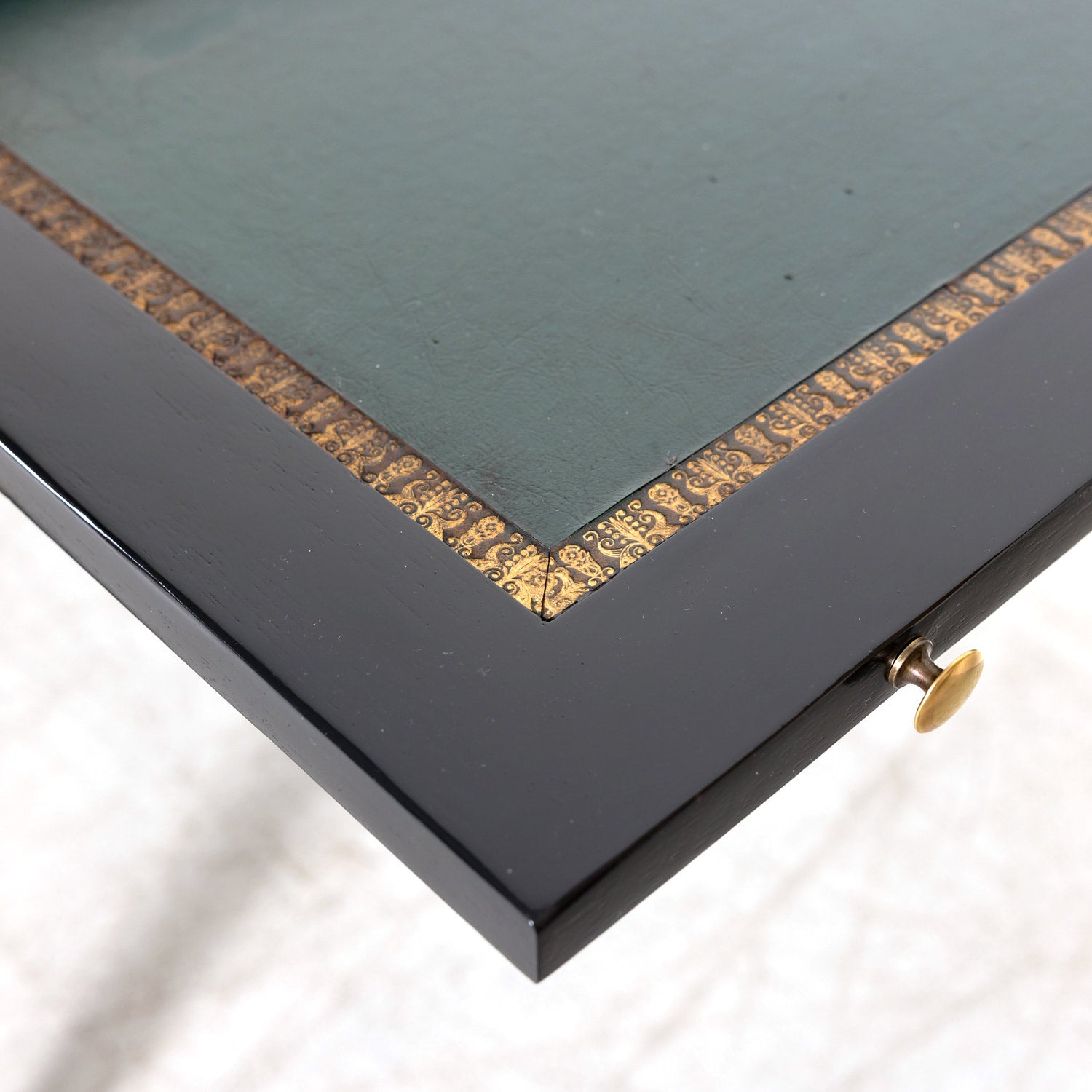 Fine Mid-20th Century Maison Jansen French Louis XVI Style Ebonized Bureau Plat or Desk