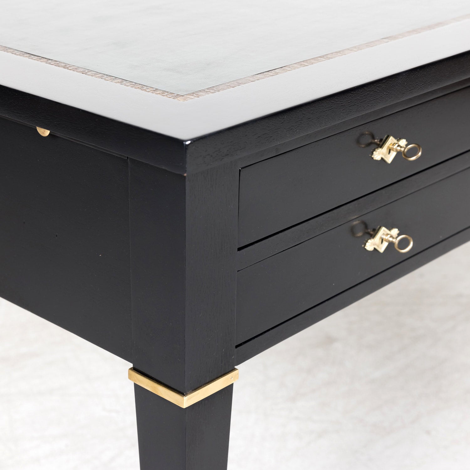 Fine Mid-20th Century Maison Jansen French Louis XVI Style Ebonized Bureau Plat or Desk