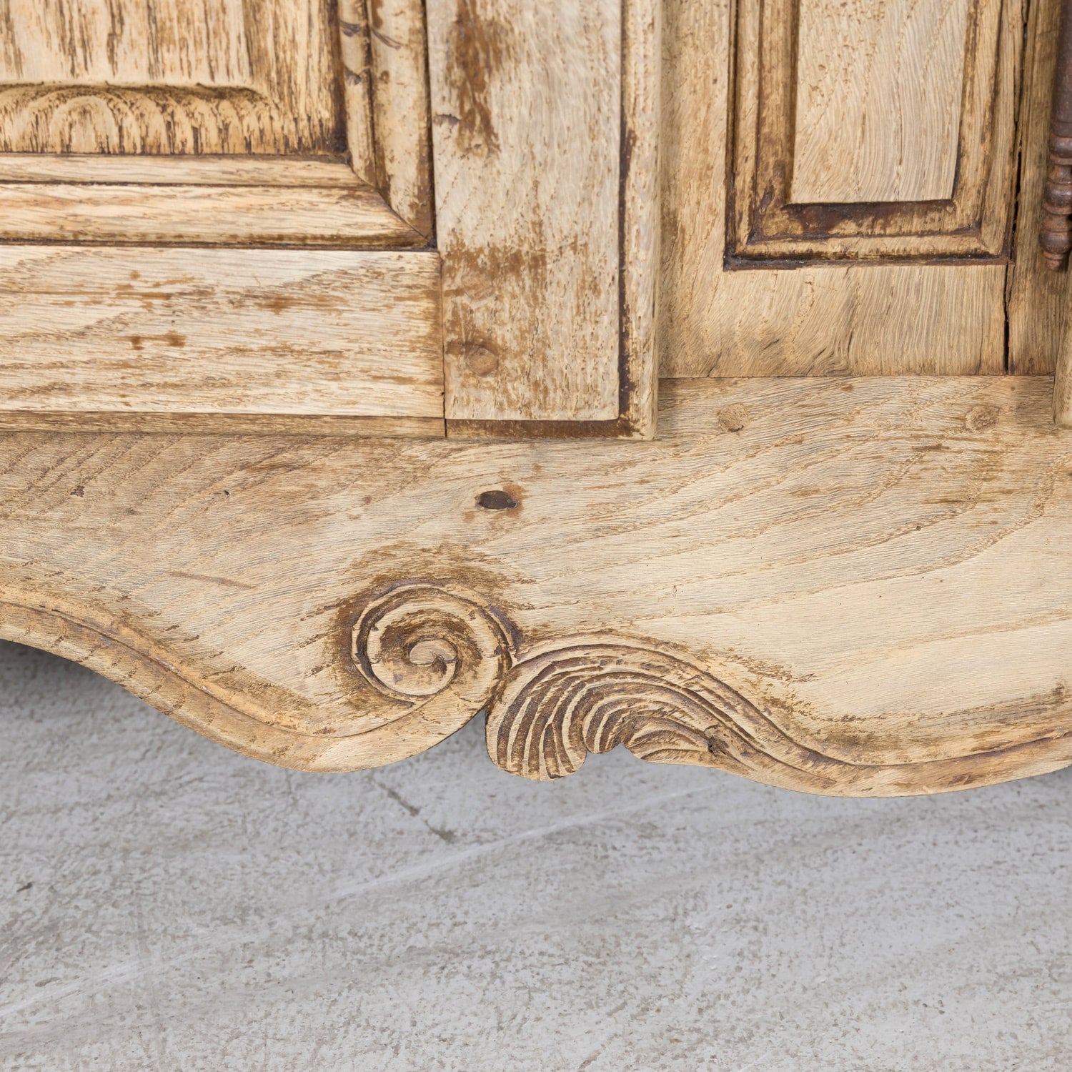 19th Century Carved French Country Louis XV Style Bleached Oak Enfilade Buffet