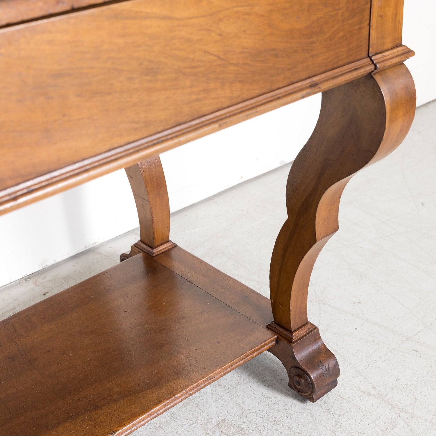 Grand 18th Century French Directoire Period Walnut Draper's Table with Marquetry Band