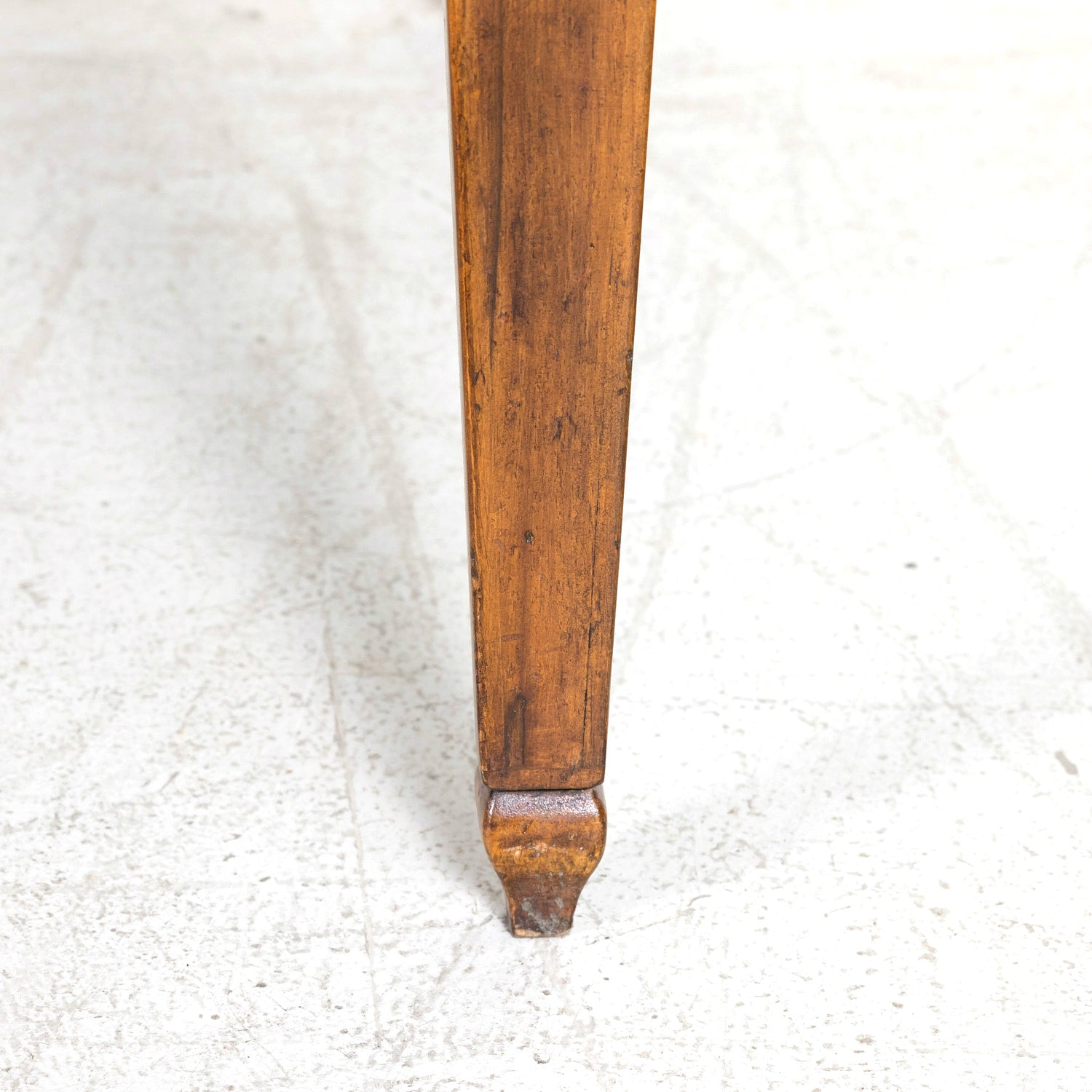 19th Century French Louis XVI Style Walnut Draw Leaf or Refectory Dining Table with Light Walnut Parquetry Bands