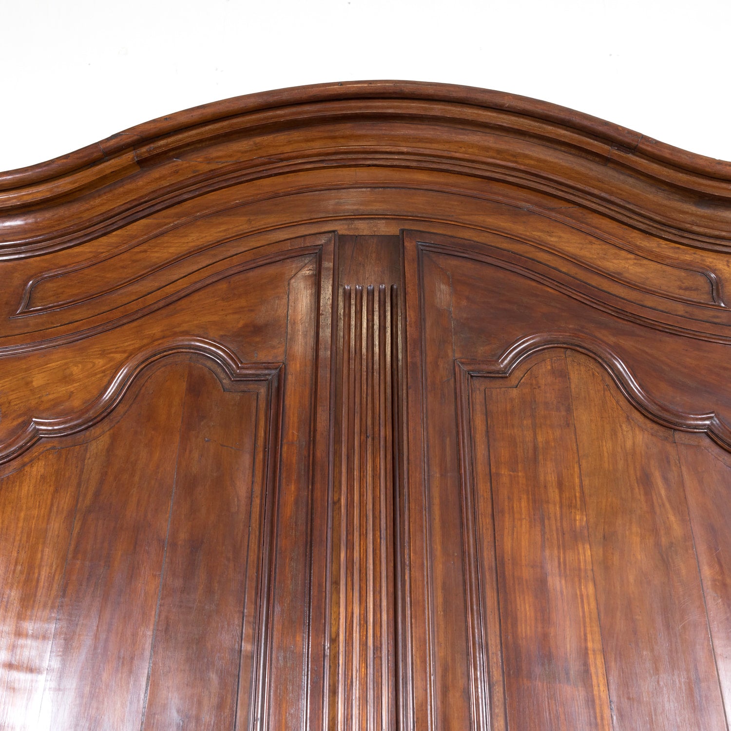 18th Century French Louis XV-Louis XVI Transition Period Walnut Bordelaise Armoire